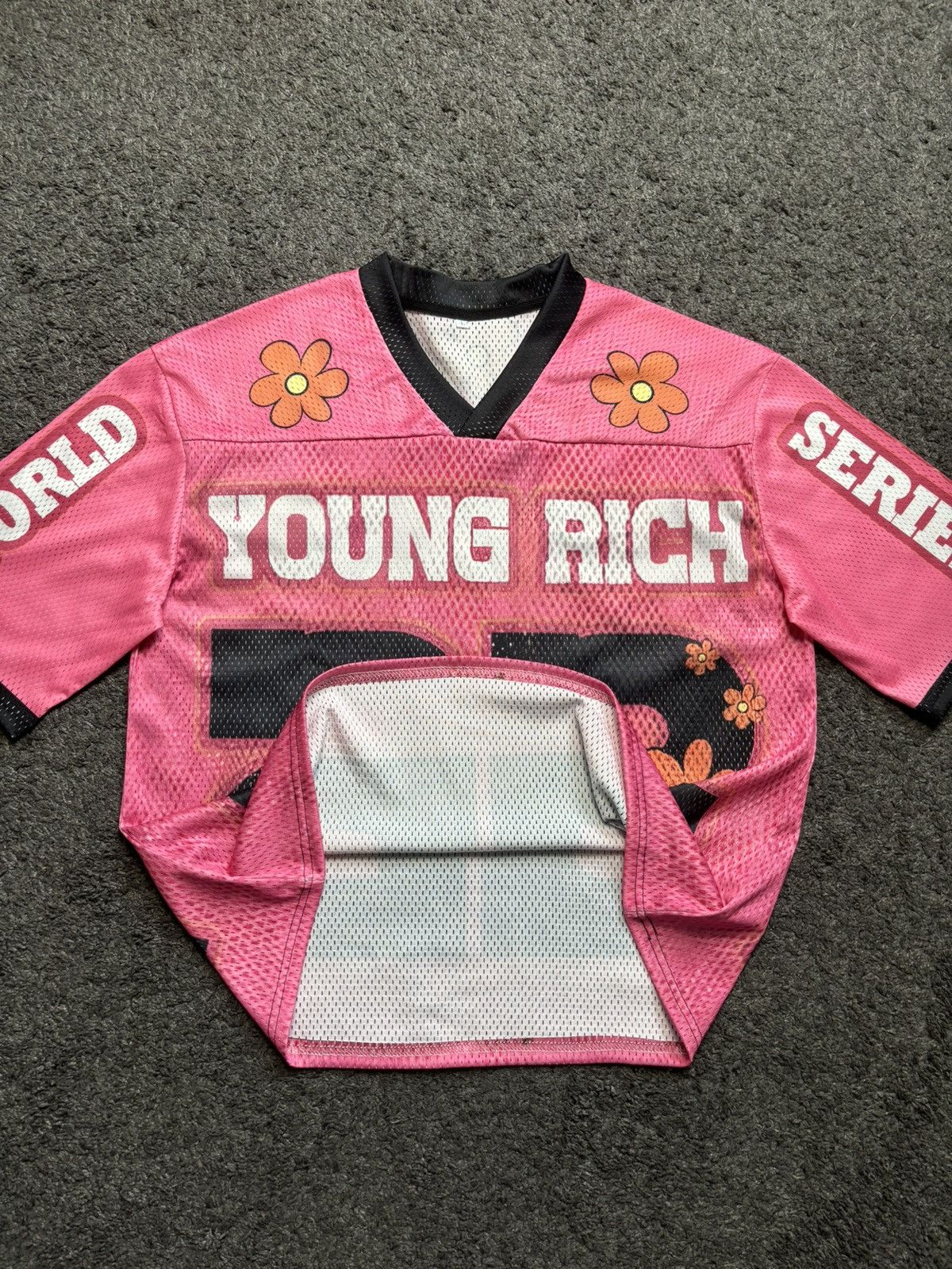 Japanese Brand Vintage Young Rich 22 flowers pink black football jersey Size US L / EU 52-54 / 3 - 12 Thumbnail