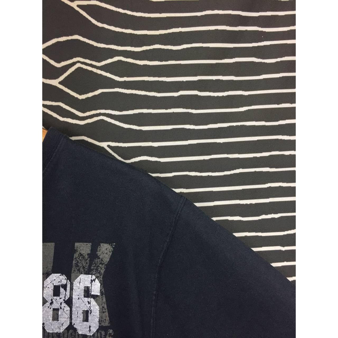Airwalk × Vintage Vtg Airwalk Never Let Gravity Boss Around All Over Print Tee Size US L / EU 52-54 / 3 - 4 Thumbnail