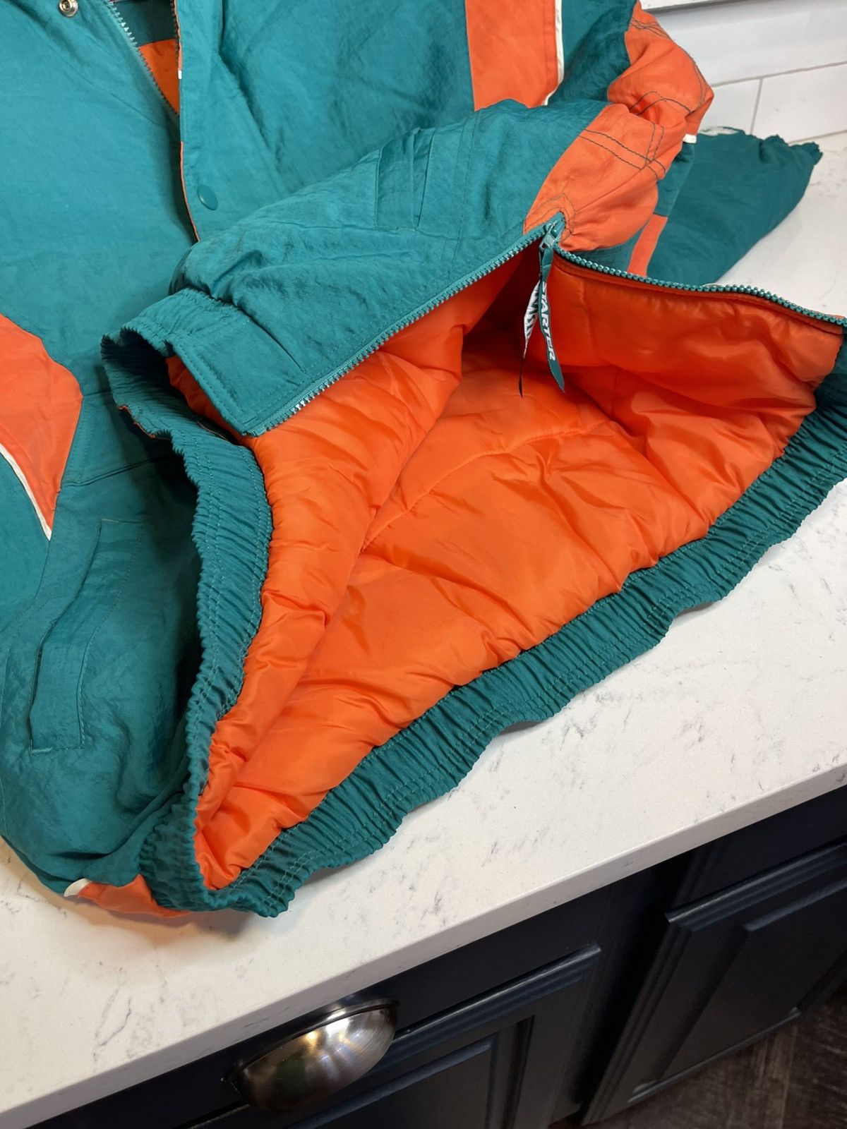 Apex One × Pro Line Miami Dolphins NFL Pro Line Apex One Starter Jacket XL VGC! Size US XL / EU 56 / 4 - 13 Thumbnail