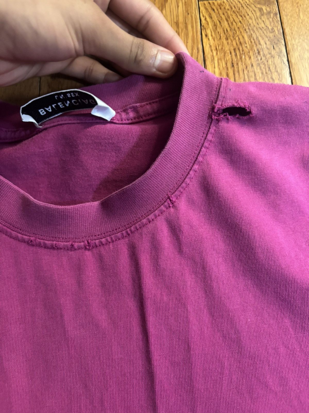 Balenciaga BALENCIAGA TSHIRT Size US S / EU 44-46 / 1 - 4 Thumbnail