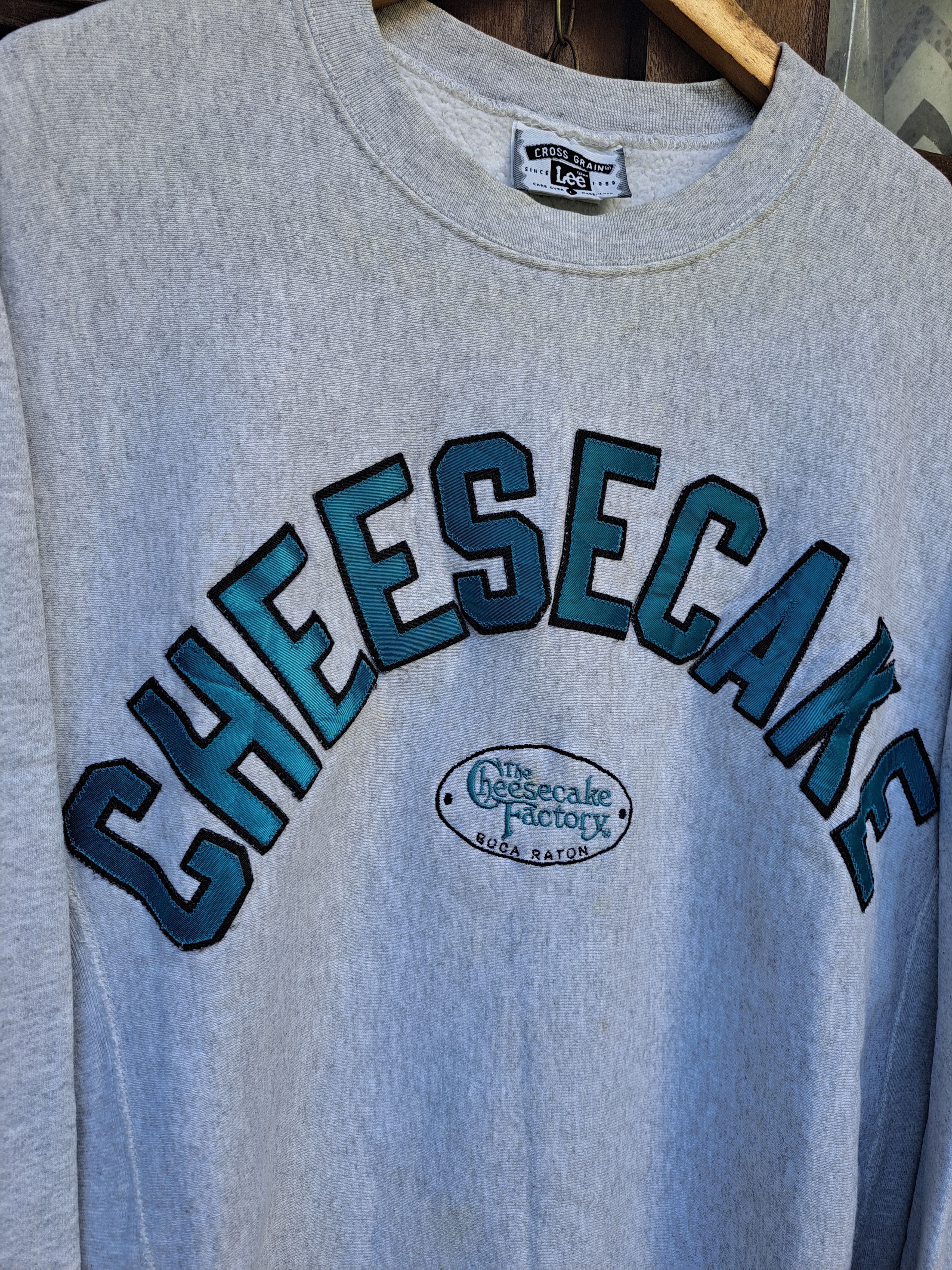 Lee Vtg 90s Lee Crossgain x The Cheesecake Factory Sweatshirt Size US L / EU 52-54 / 3 - 3 Thumbnail