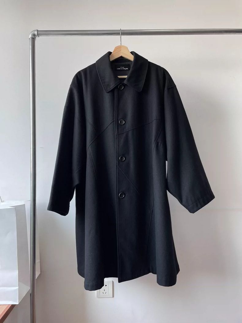 Comme des Garcons Comme Des Garcons size 均码 Overcoat Size S / US 4 / IT 40 - 1 Thumbnail