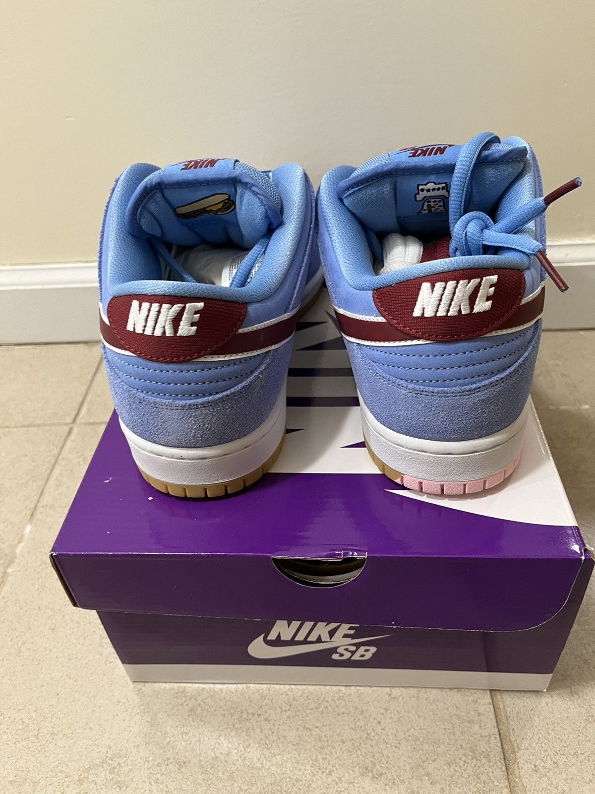 Nike Nike SB “Phillies” Size US 10 / EU 43 - 2 Thumbnail