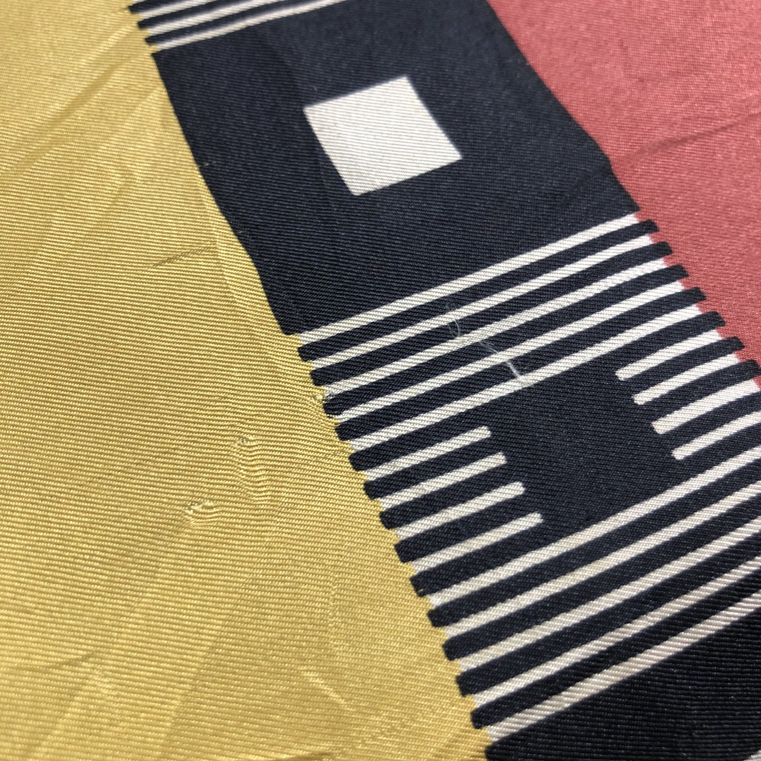 Pierre Cardin Pierre Cardin Silk Scarf M822 Size ONE SIZE - 7 Thumbnail