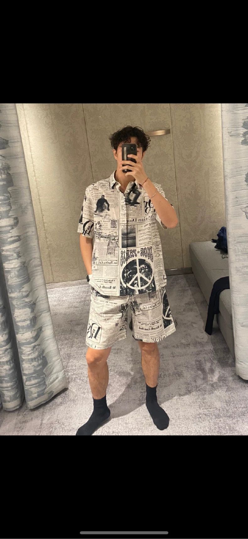 Dior Dior Size M Newspaper shorts 2502-Nextarrow Size US 32 / EU 48 - 7 Thumbnail