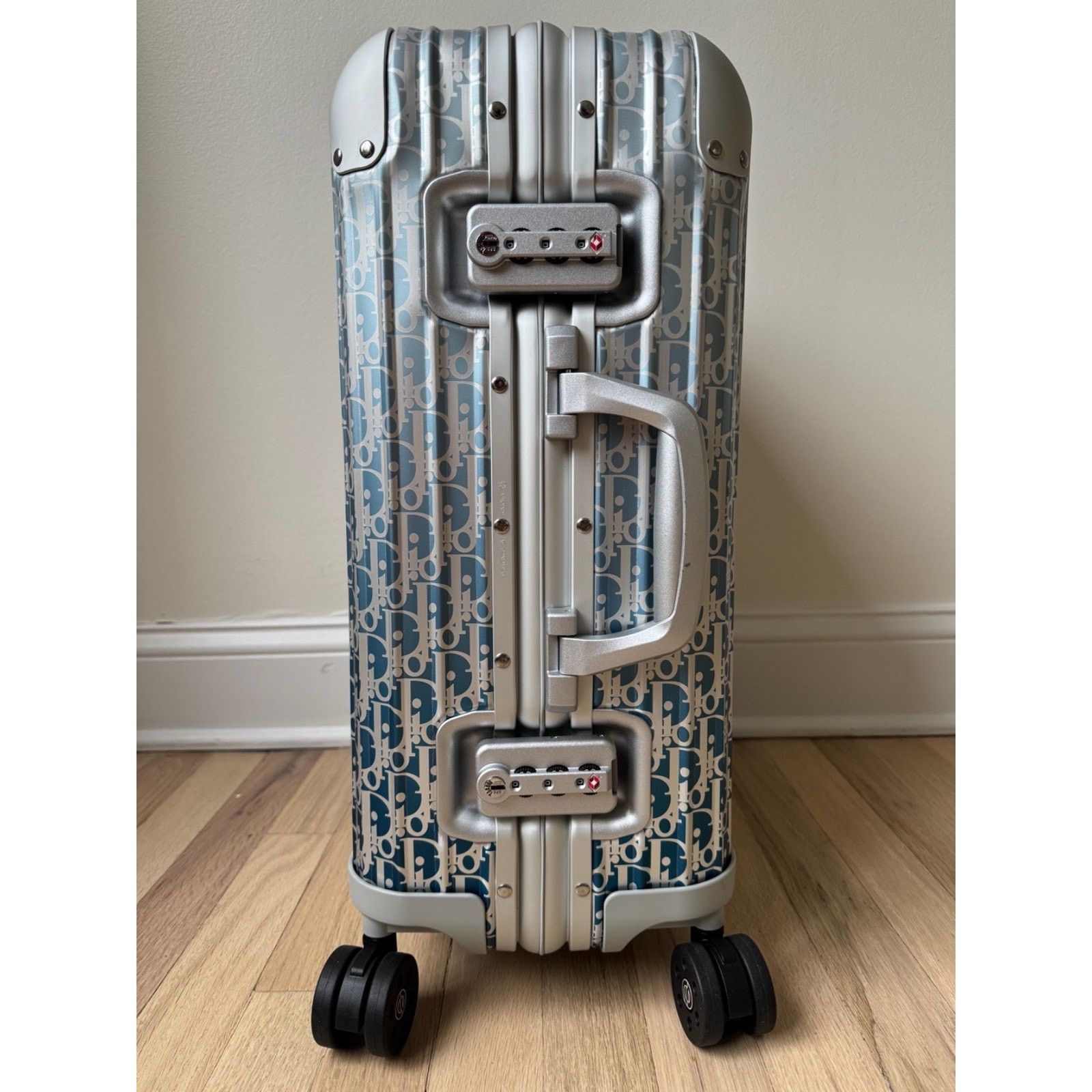 Dior Dior x Rimowa 4-Wheel Cabin Suitcase Aluminium Silver Size ONE SIZE - 11 Thumbnail