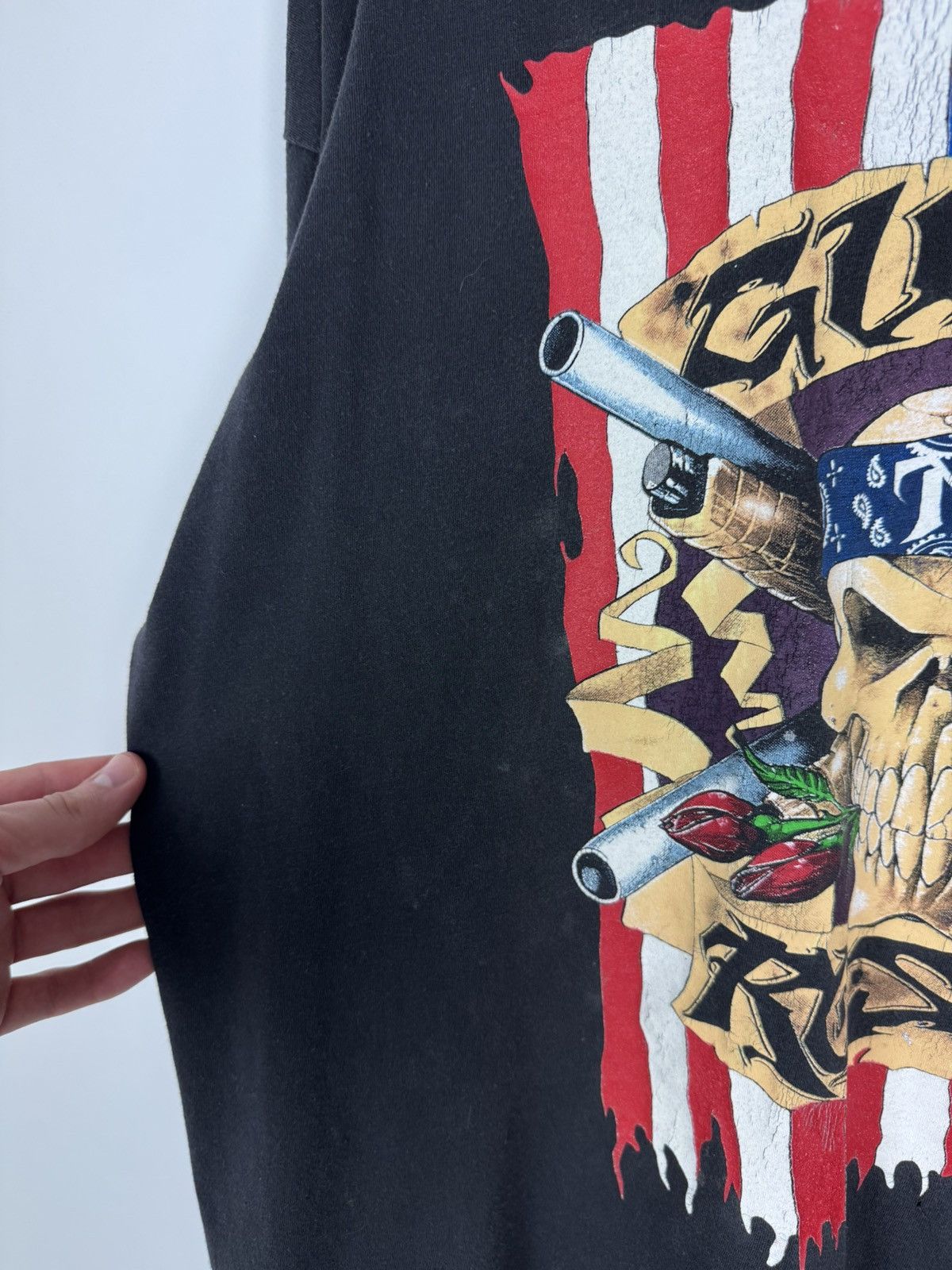 Band Tees 1991 Vintage Distressed Guns N Roses Skulls Graphic LS Shirt Size US XL / EU 56 / 4 - 15 Thumbnail