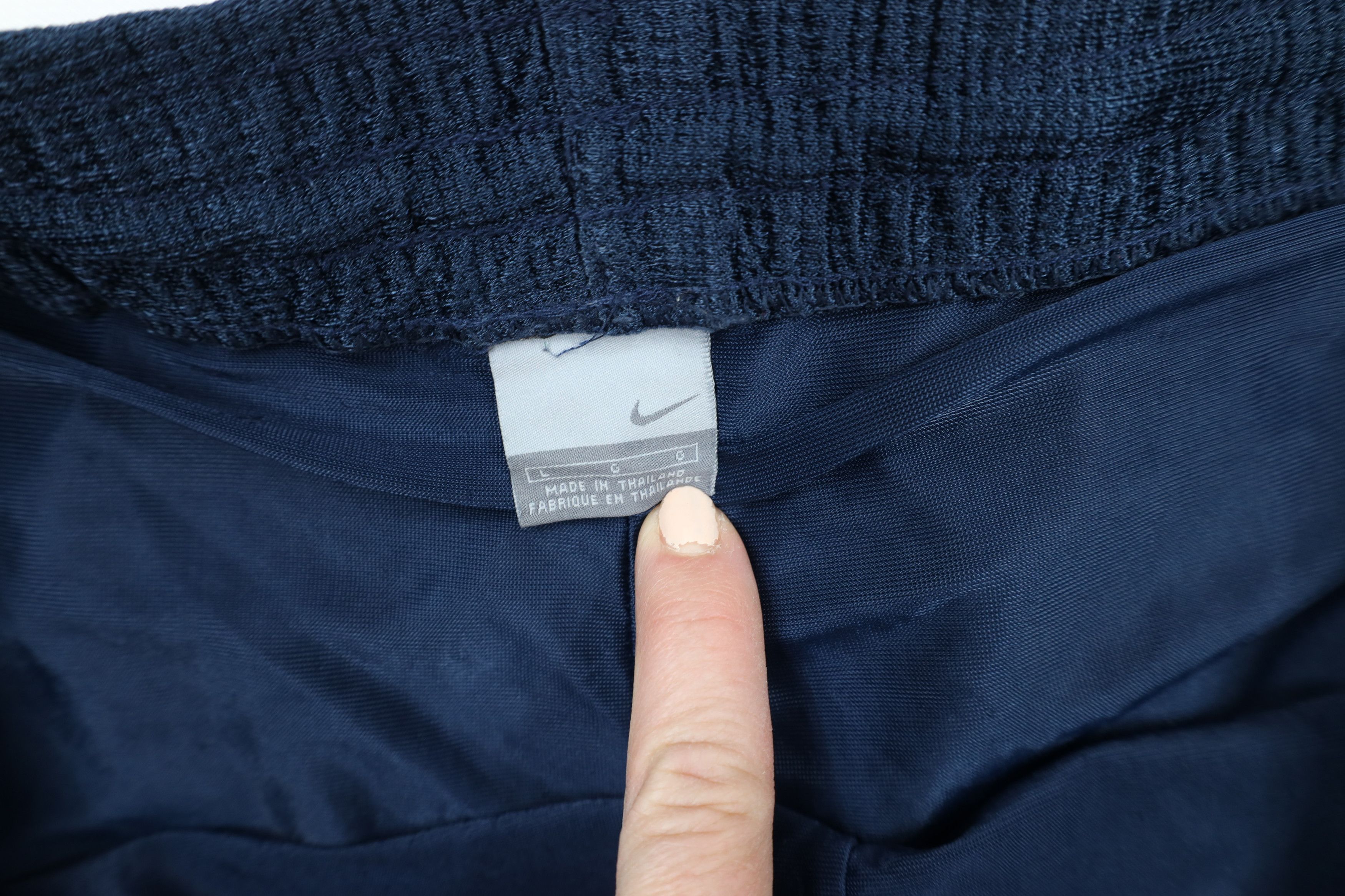 Nike × Vintage Vintage 90s Y2K Nike Scott Mini Swoosh Basketball Shorts Size US 34 / EU 50 - 7 Thumbnail