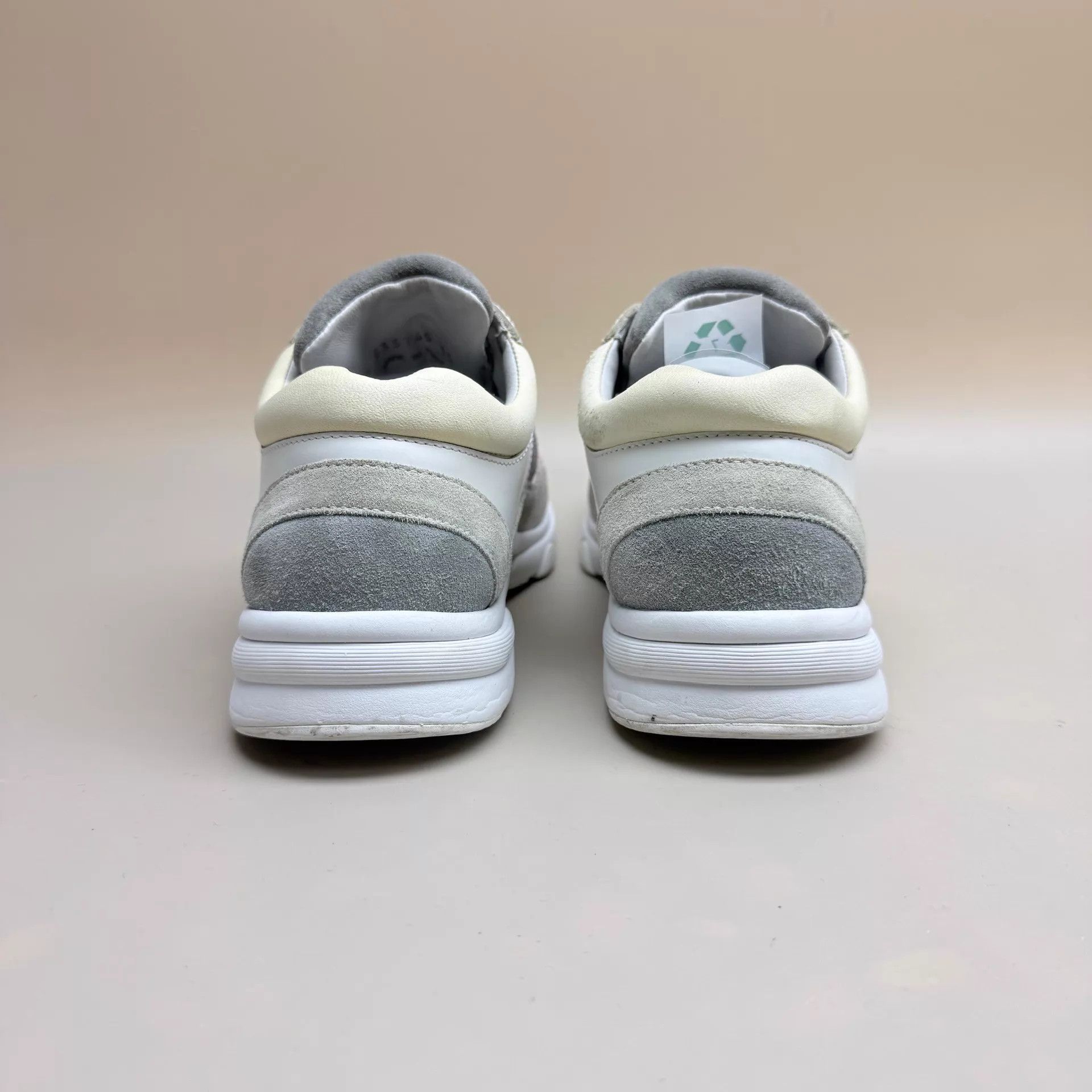 Chanel CHANEL CC White/Gray/Red Sneakers 35 women's 95 New Size US 4.5 / IT 34.5 - 3 Thumbnail