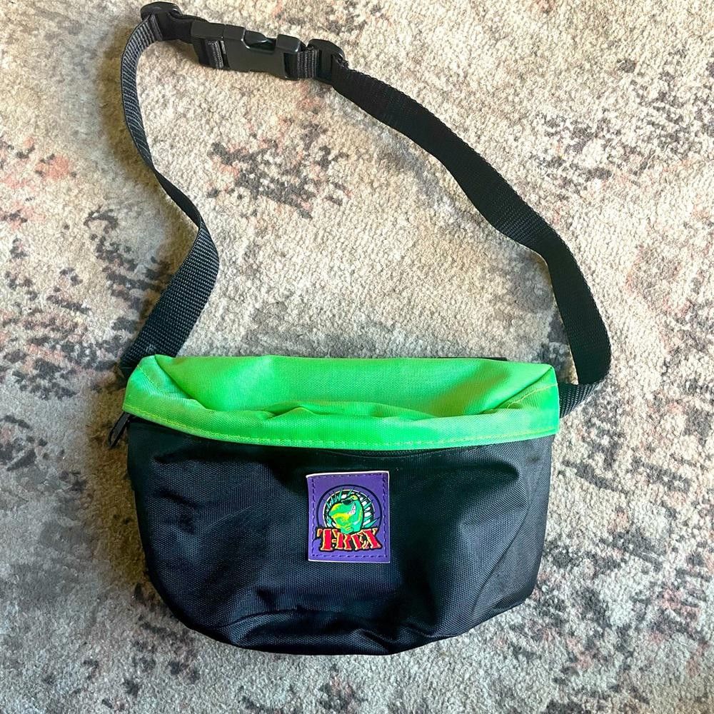 Designer Vintage T-Rex Fanny Pack Size ONE SIZE - 1 Thumbnail