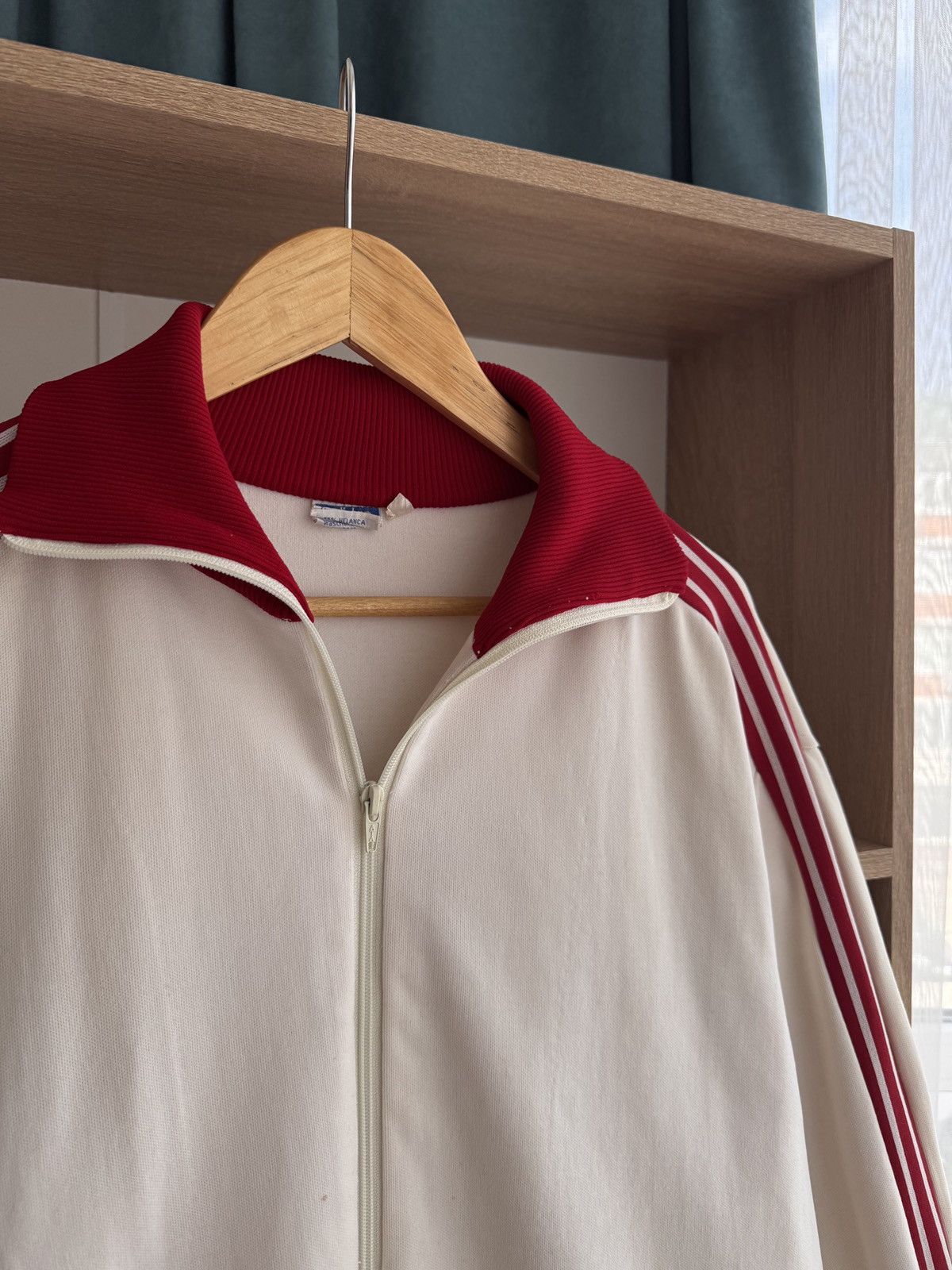 Adidas × Japanese Brand × Vintage Vintage Adidas Beige Streetwear Made in Yugoslavia Jacket Size US S / EU 44-46 / 1 - 8 Thumbnail