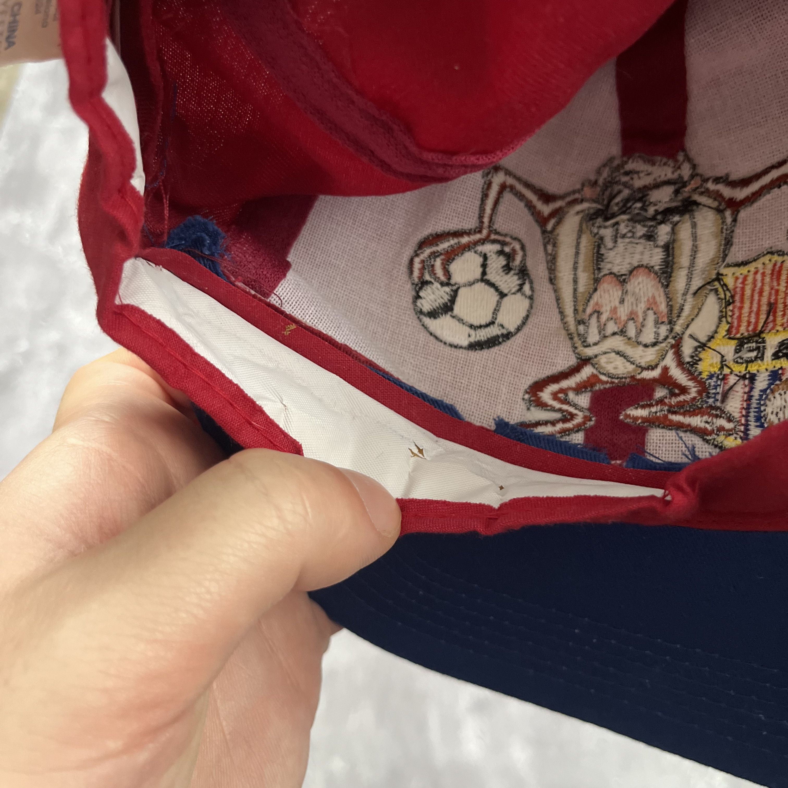 Cartoon Network Vintage Looney Tunes Corner Tazz FCB Barcelona Snapback Hat Size ONE SIZE - 8 Thumbnail