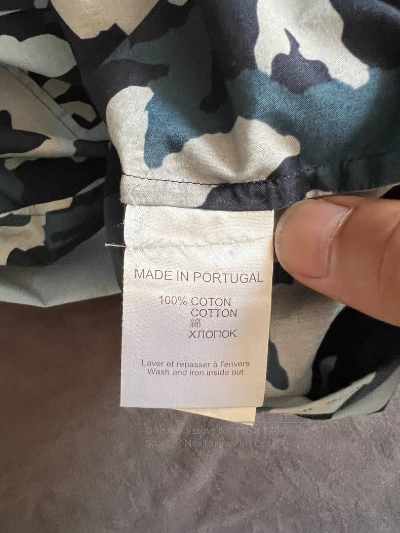 Givenchy Givenchy Shirt, Made in Portugal Size US M / EU 48-50 / 2 - 6 Thumbnail
