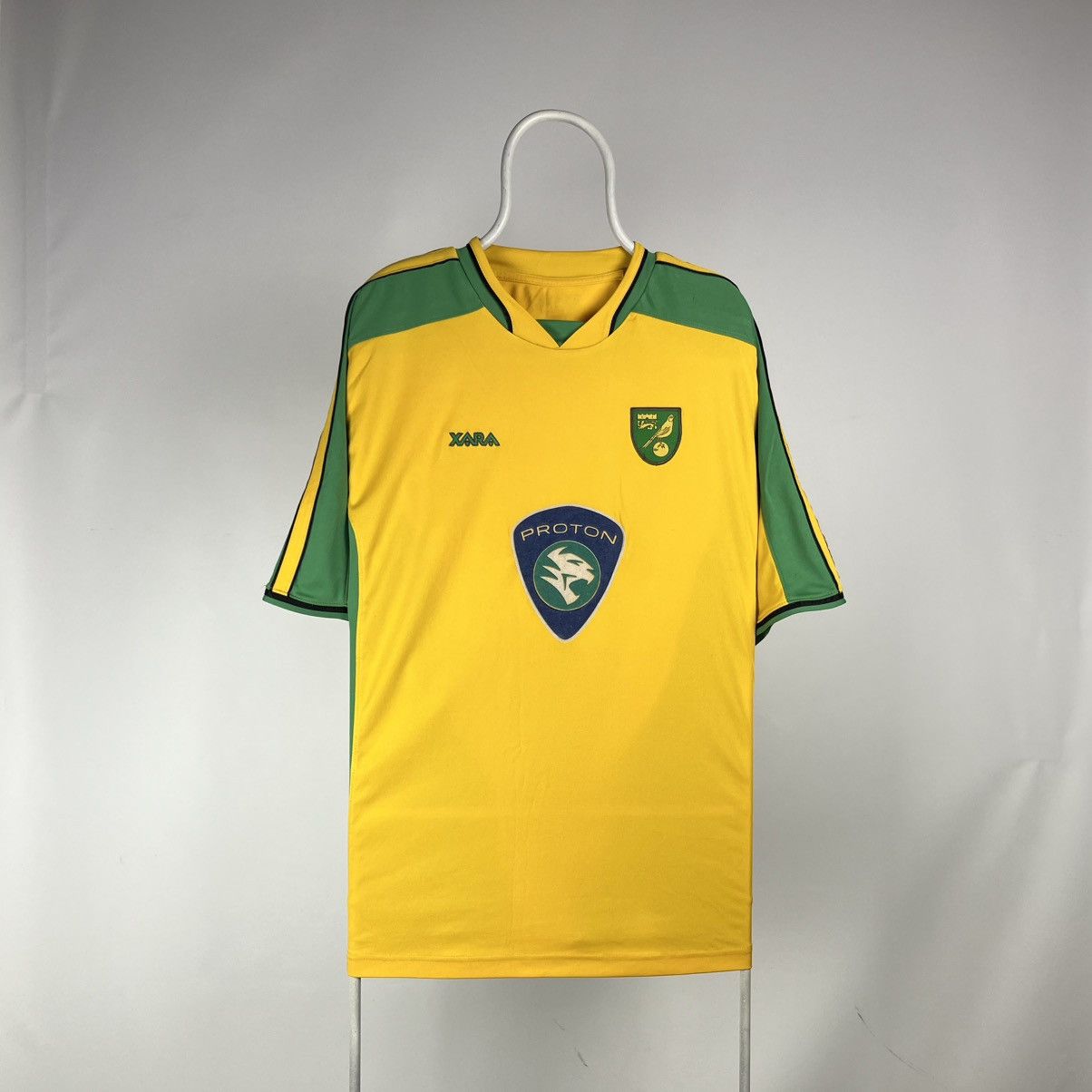 Vintage Norwich City 2003/2004 Home Shirt Soccer Jersey Champions Size US XXL / EU 58 / 5 - 1 Thumbnail