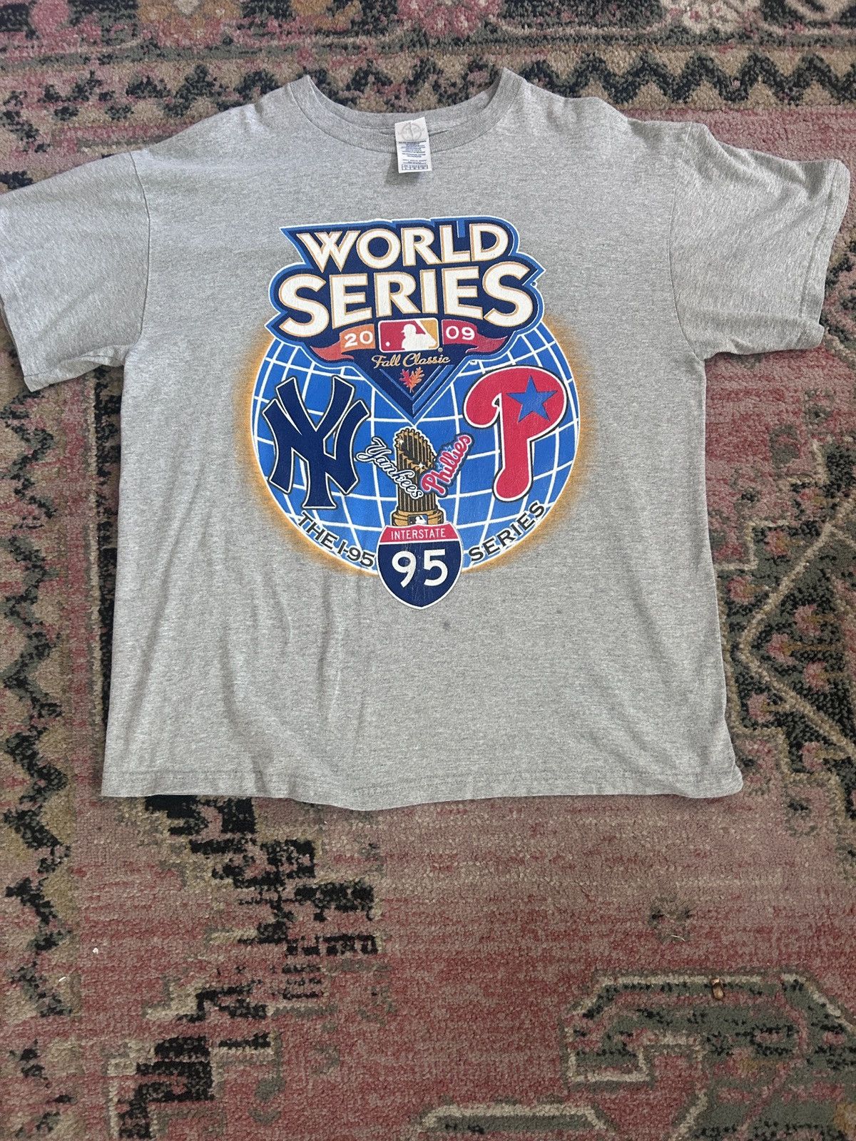 Vintage Vintage 2009 World Series T-Shirt Size US L / EU 52-54 / 3 - 1 Thumbnail