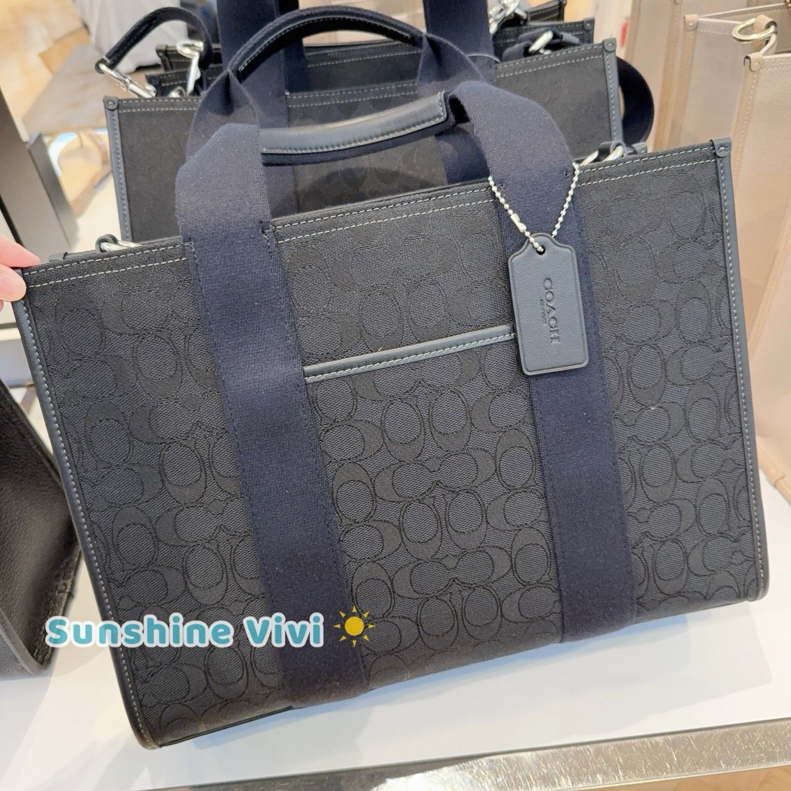 Coach NWT Coach CY368 Smith Tote Bag Signature Crossbody Black Size ONE SIZE - 1 Thumbnail
