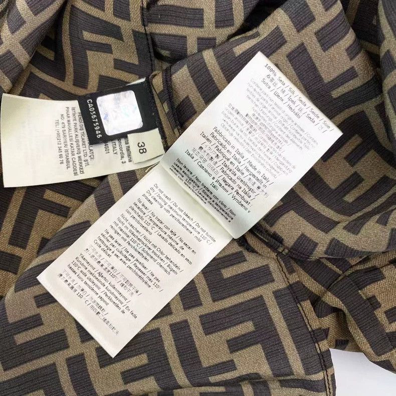 Fendi Fendi size 38 Old-fashioned silk shirt with full print Size US XXS / EU 40 - 5 Thumbnail