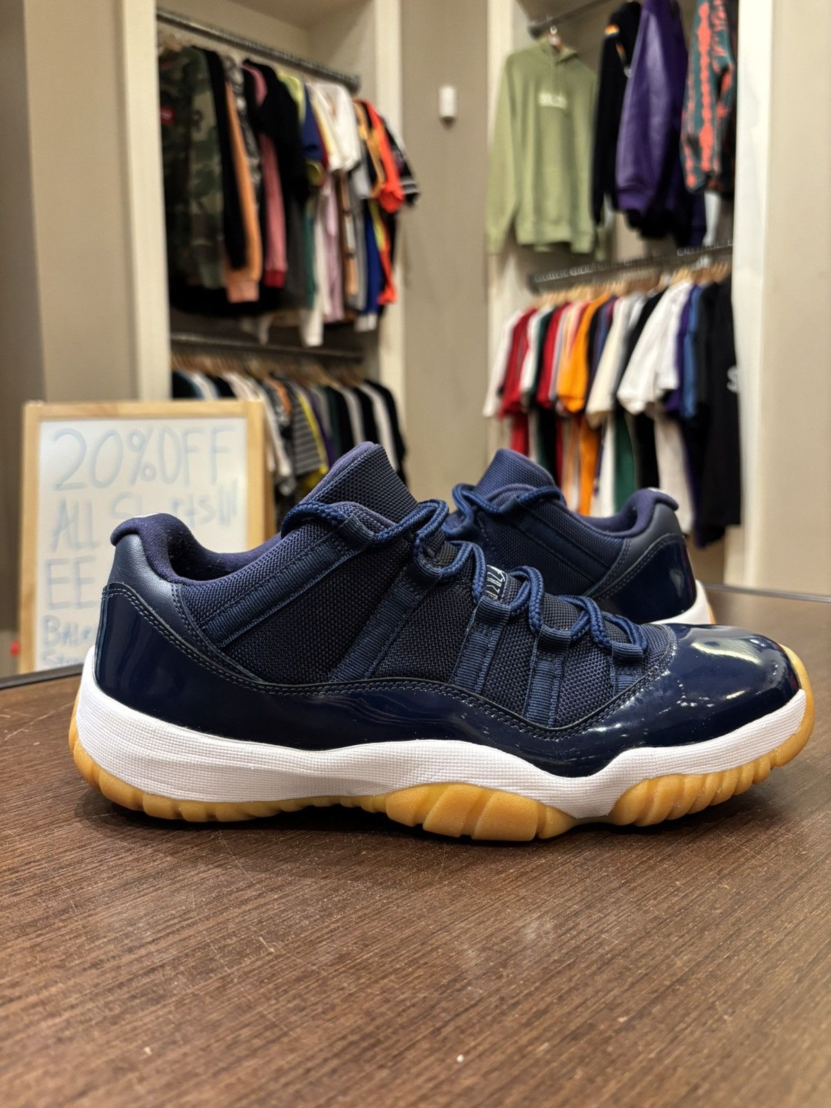 Jordan 11 navy gum on feet clearance