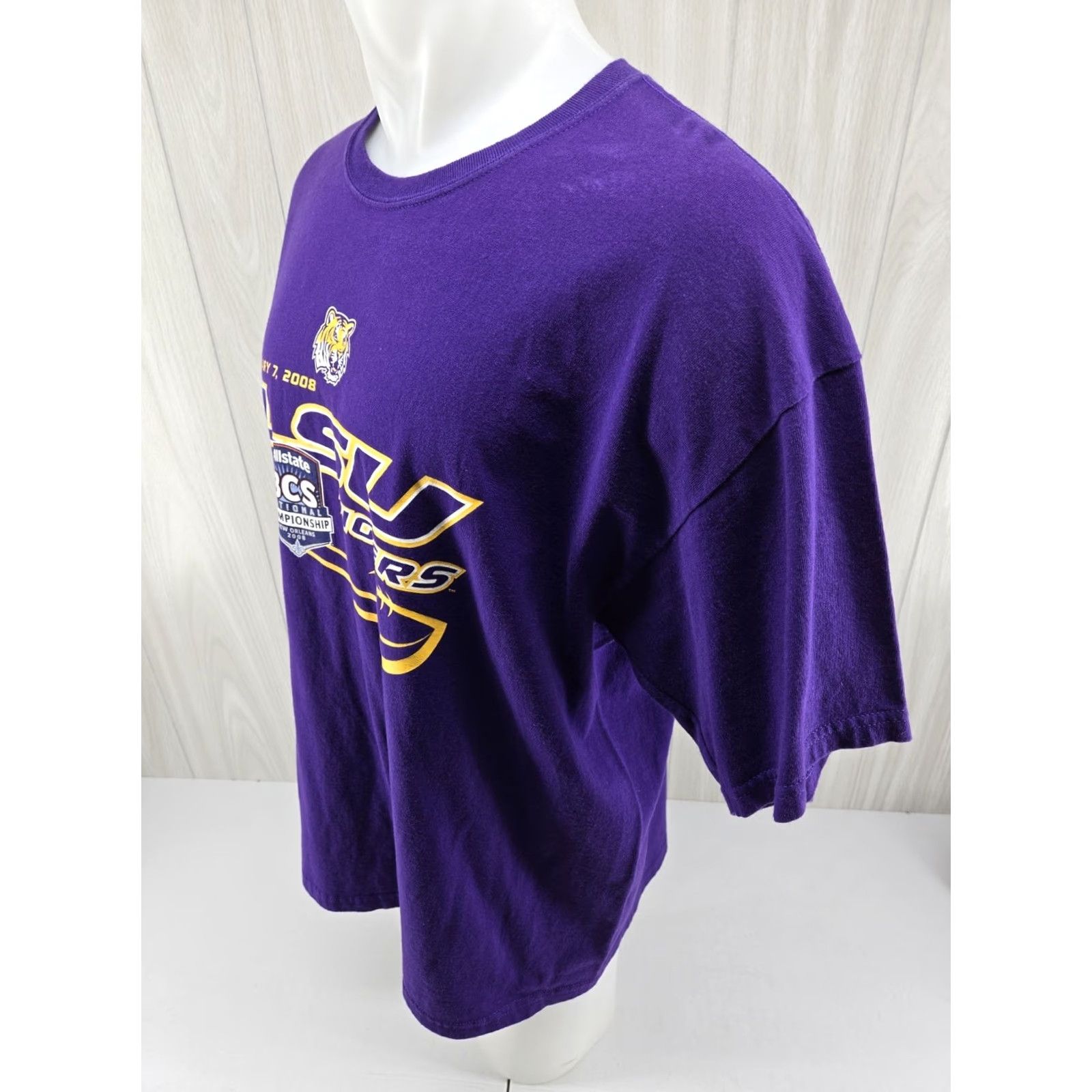 Gildan VINTAGE 2008 National BCS Championship Shirt LSU MEN'S XL Purple" Size US XL / EU 56 / 4 - 4 Thumbnail