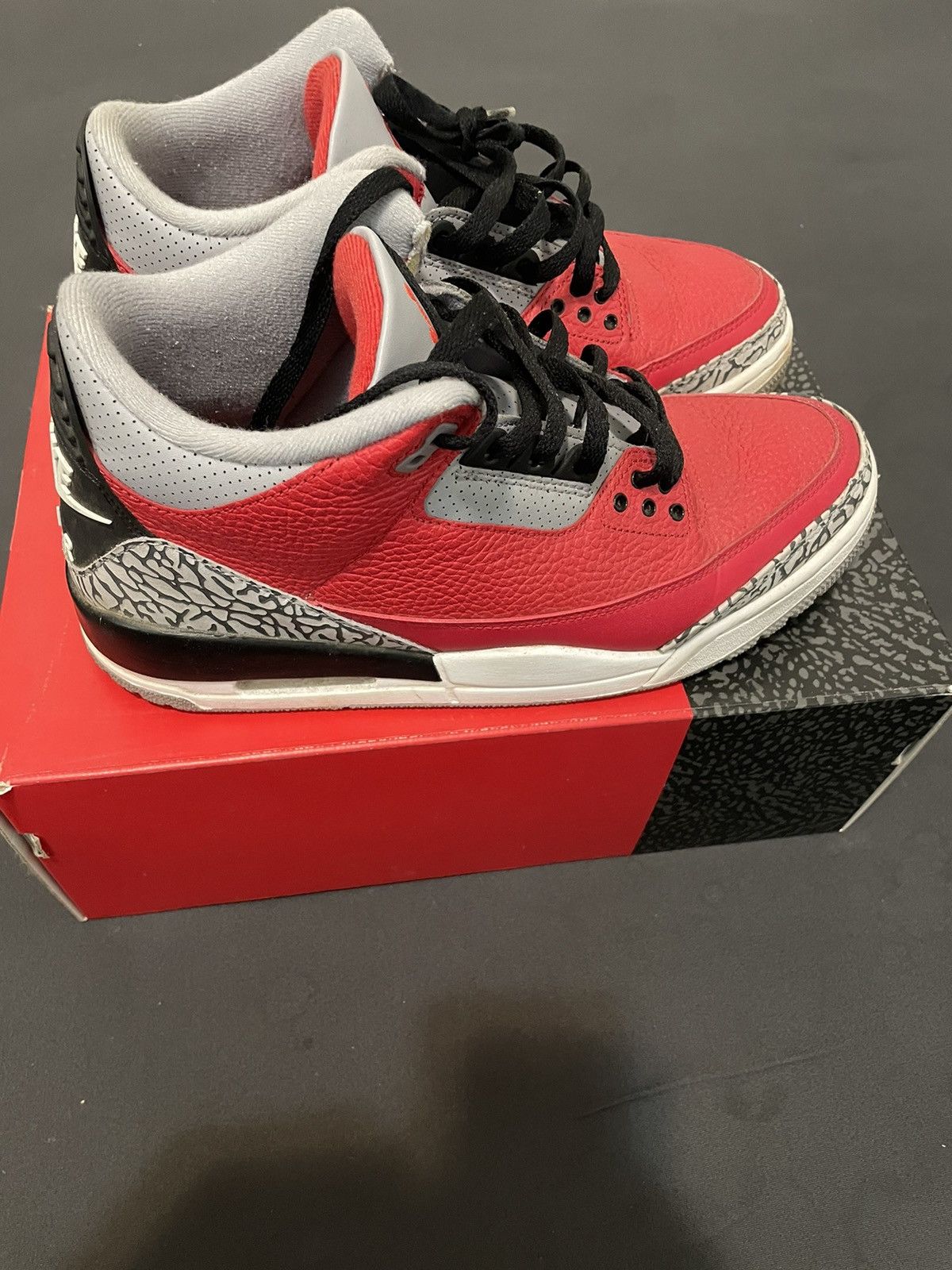 Jordan Brand AIR JORDAN 3 - Red Cement Size US 9 / EU 42 - 1 Thumbnail