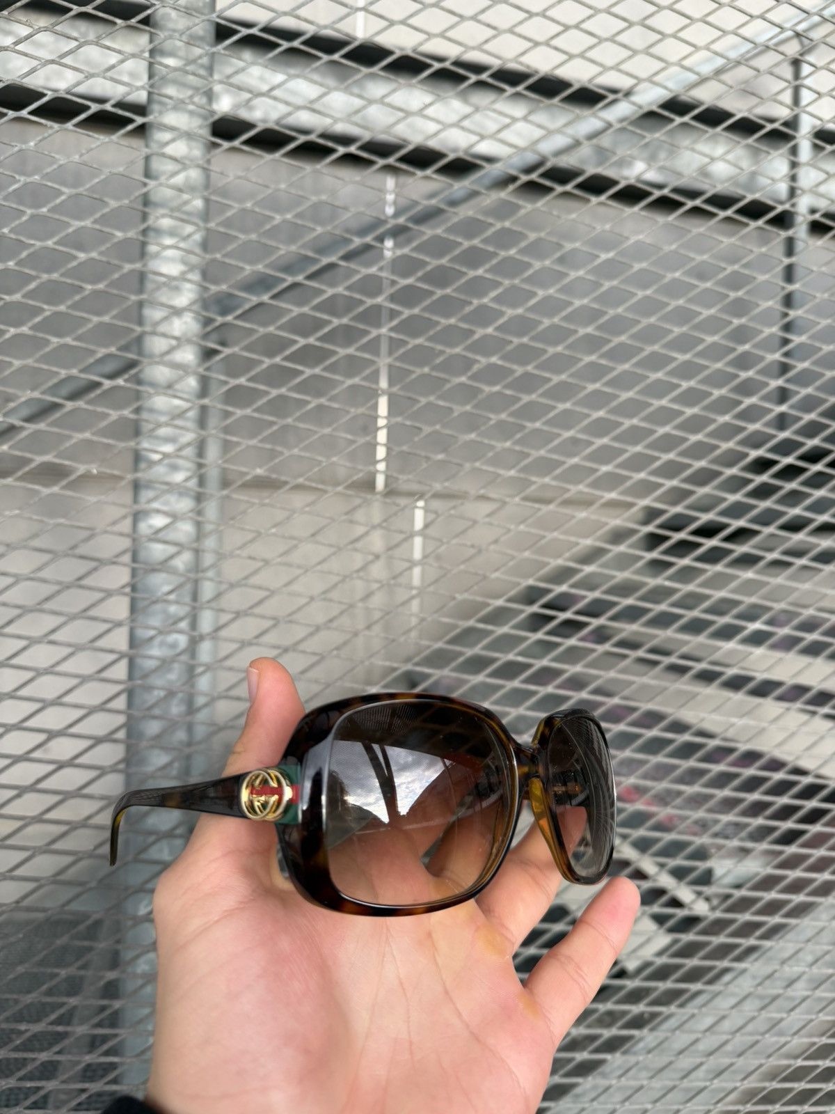 Gucci Gucci Leopard Sunglasses with Case Size ONE SIZE - 1 Thumbnail