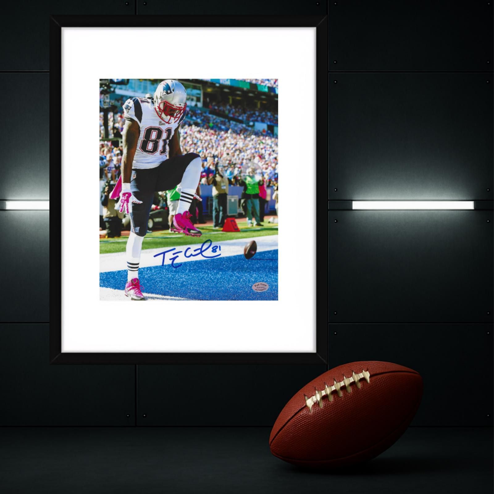 Other Tim Wright Patriots Autographed 8x10 Photo With COA W/Frame Size ONE SIZE - 1 Thumbnail