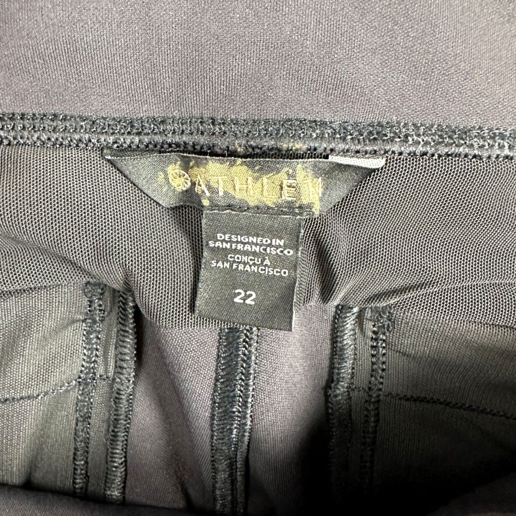 Athleta Athleta Women Hybrid Cargo Legging Pants 22 Gray Pockets Nylon Stretch NEW Size 40" / US 18 - 5 Thumbnail