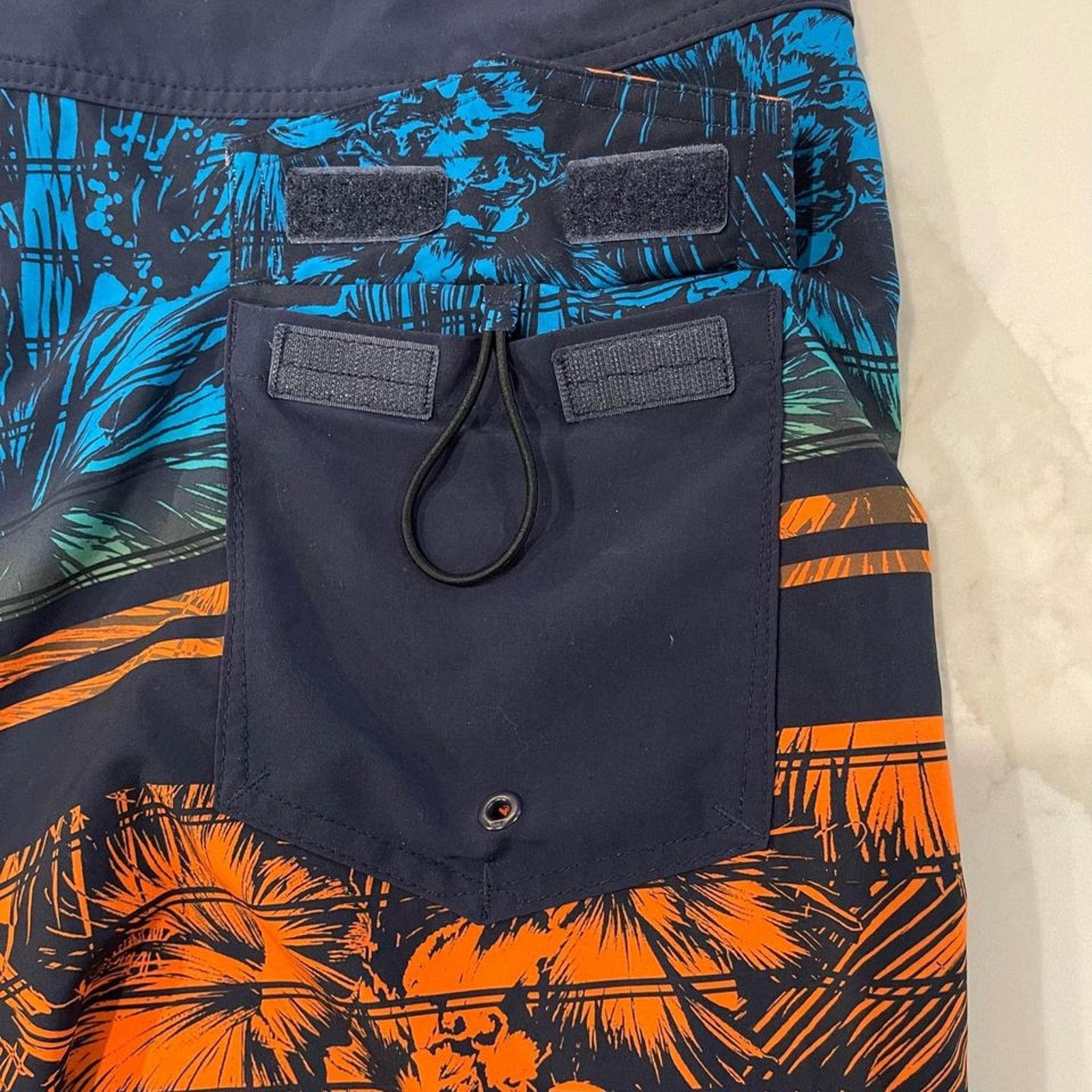 Oakley Oakley Swim Shorts Men 38 Trunks Slim Fit Tropical Board Size US 38 / EU 54 - 6 Thumbnail