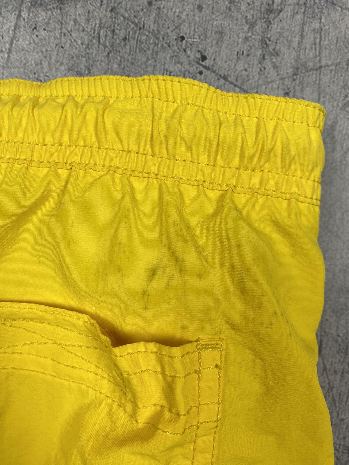 Champion × Vintage Vintage Champion Big Logo Shorts Size XL Size US 36 / EU 52 - 9 Thumbnail