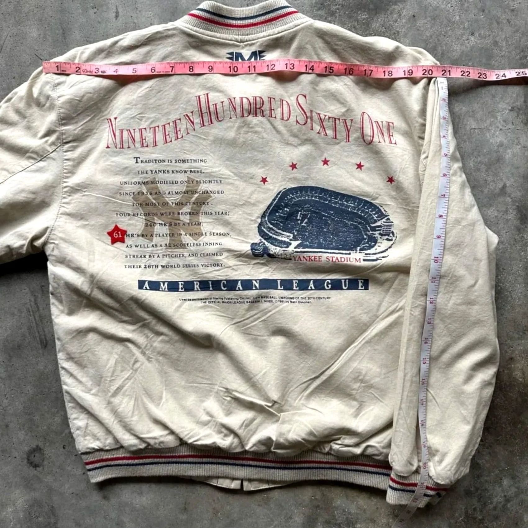 Vintage VINTAGE Mirage NY Yankees Reversible Pinstripe Bomber Jacket Size M White Cotton Men Adult Medium Bomber Jacket Yankees Pinstripe Reversible Mirage NY Size US M / EU 48-50 / 2 - 7 Thumbnail
