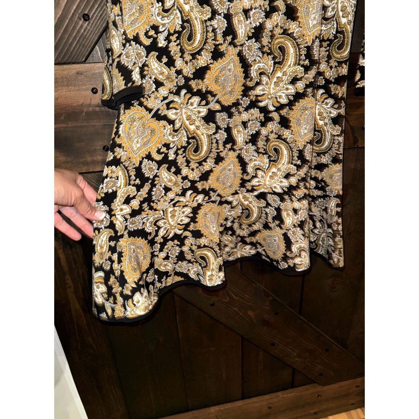 chocolate brown velvet dress Delicate Daze Mini in color:Eucalyptus Additional removable petticoat included SETTORE_Woman Riolio Black Suit Pants