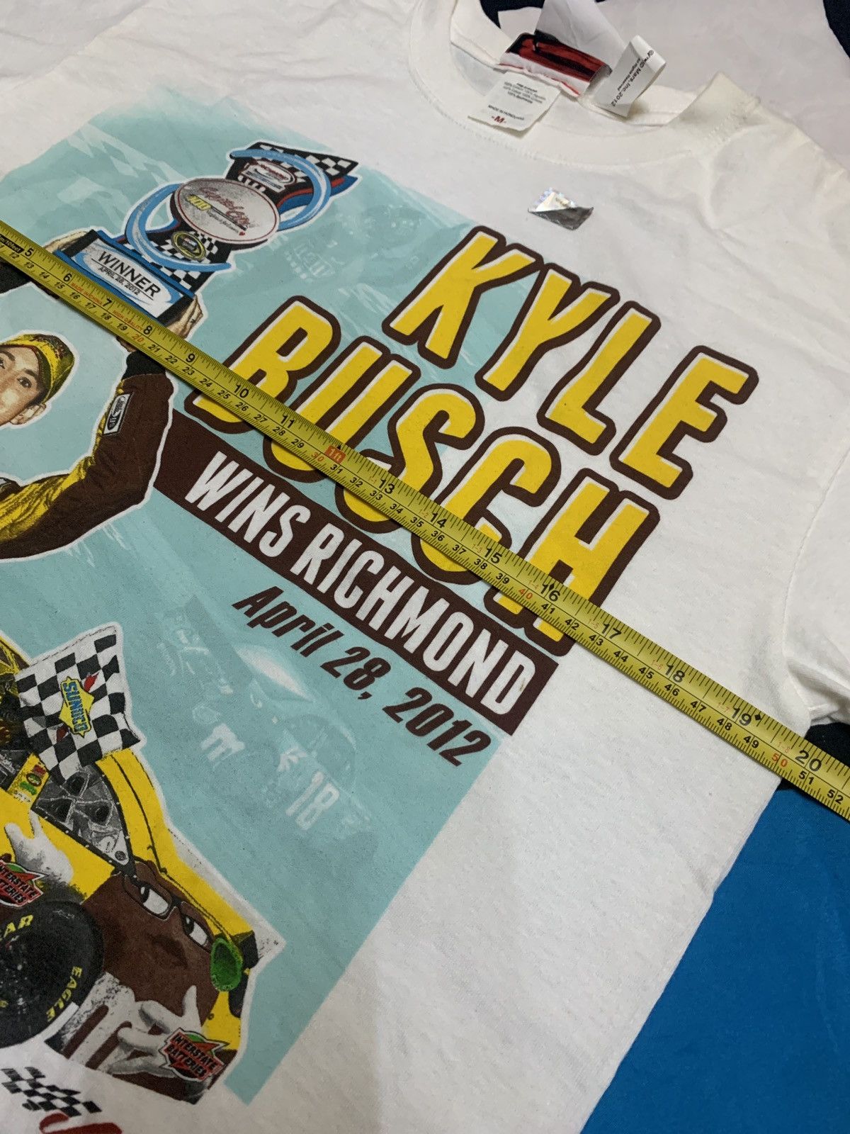 Chase Authentics Vintage Nascar Chase Authentics Kyle Busch Wins Richmond Size US M / EU 48-50 / 2 - 13 Thumbnail