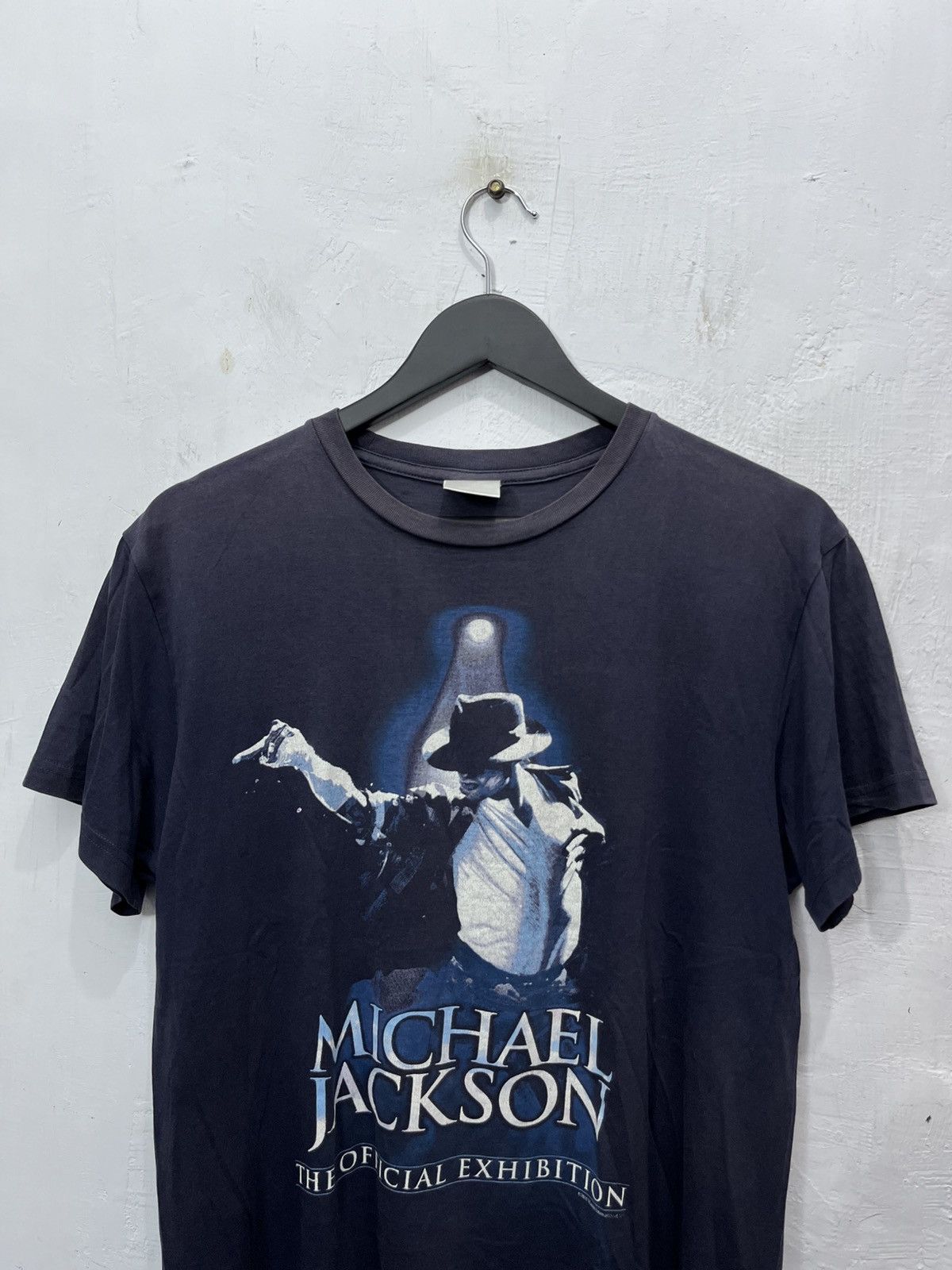 Band Tees Vintage Michael Jackson Sunfaded Tshirt Tokyo ©️2010 Size US M / EU 48-50 / 2 - 2 Thumbnail