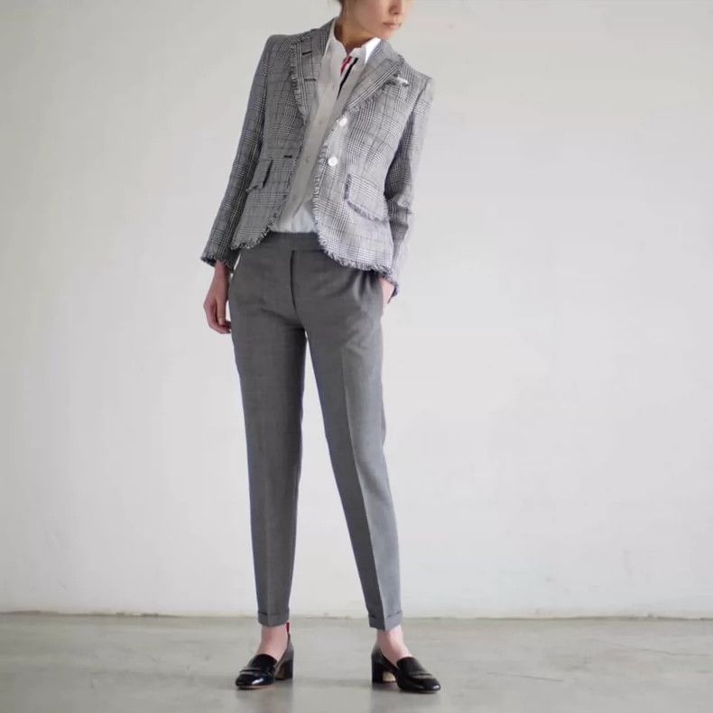 Thom Browne Thom BrowneLinen fur-edged suit jacket 2503-Nextarrow Size XS / US 0-2 / IT 36-38 - 8 Thumbnail