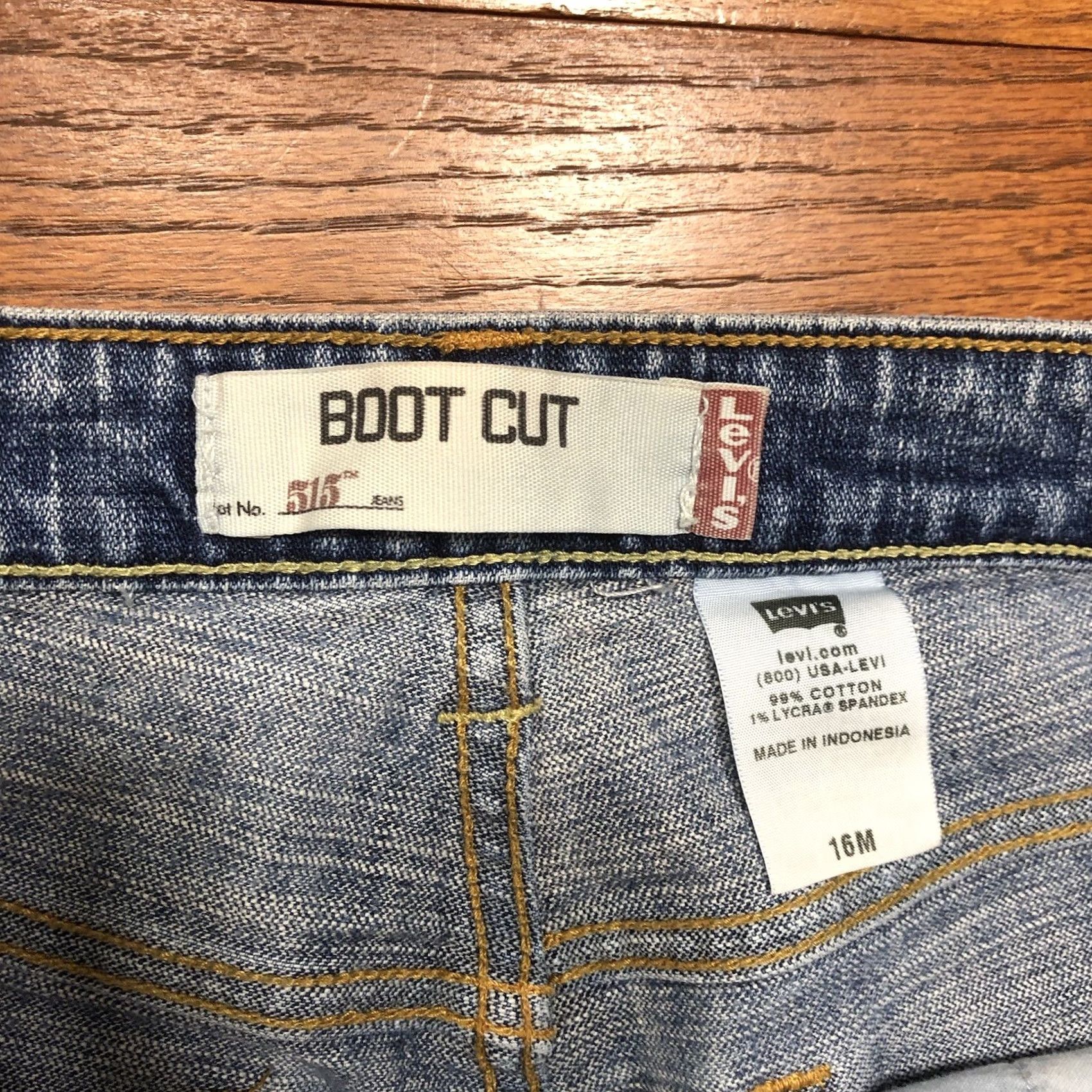 Levi's VINTAGE Levis 515 Womens Jeans Bootcut Blue Denim 16M 31.5 Inseam Western 90s Size 38" / US 16 / IT 52 - 5 Thumbnail
