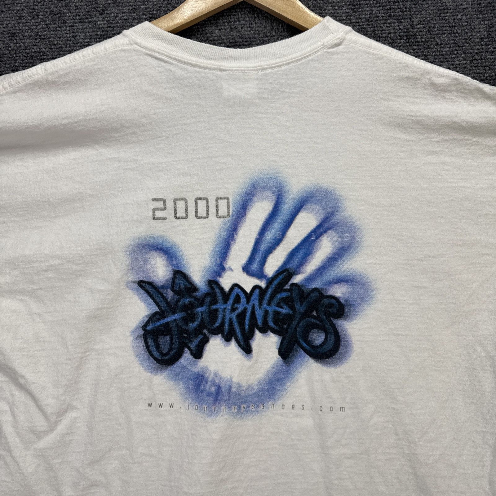 Vintage Vintage Journeys Shirt Mens XL White Y2K Skate Shoes Store Size US XL / EU 56 / 4 - 1 Thumbnail