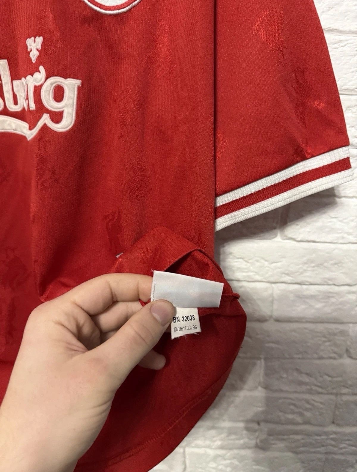 Reebok Vintage Reebok Liverpool 96/97/98 Jersey Home Shirt Size US L / EU 52-54 / 3 - 8 Thumbnail