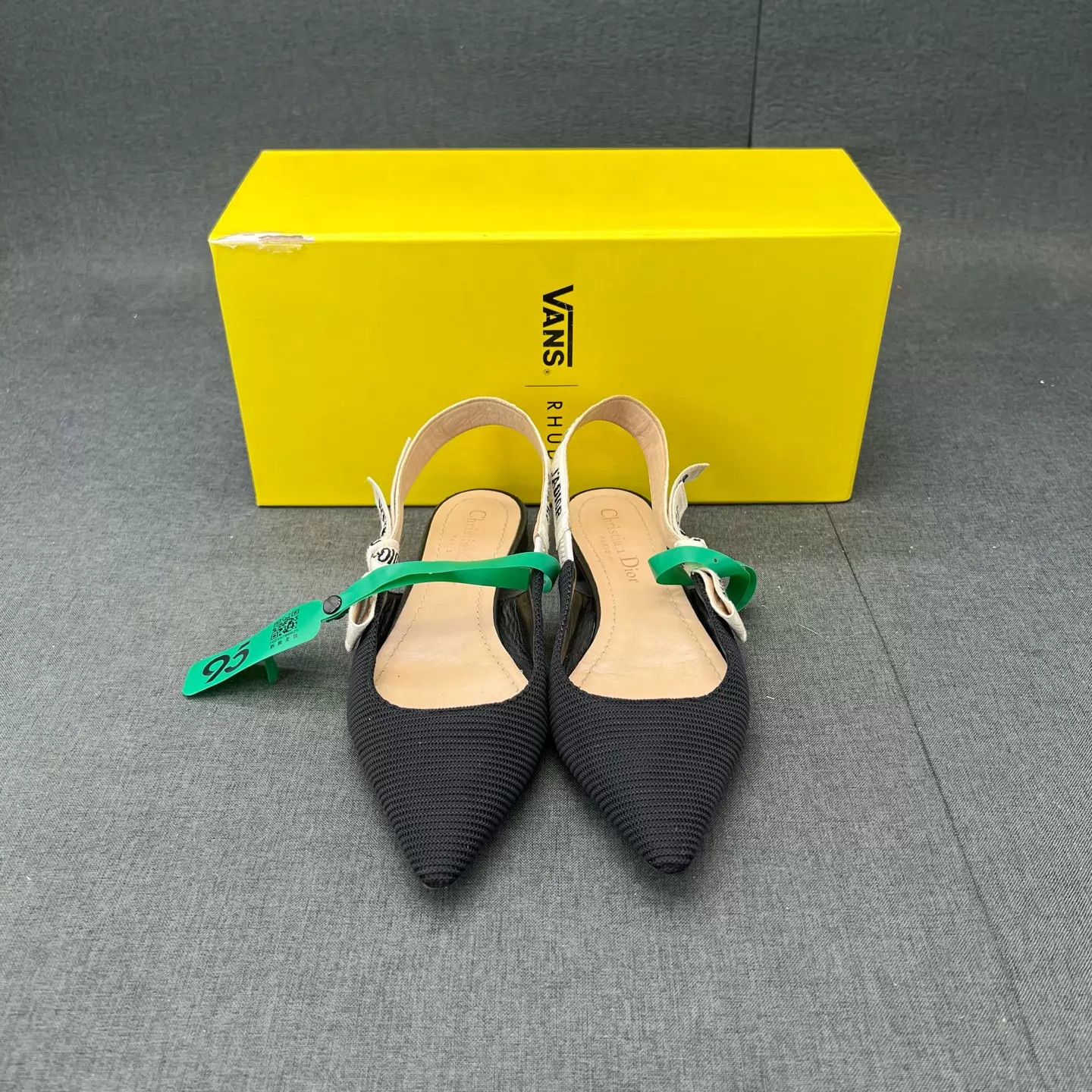 Dior Dior J'adior Black Women's Flat Shoes 35.5 Size US 5 / IT 35 - 7 Thumbnail