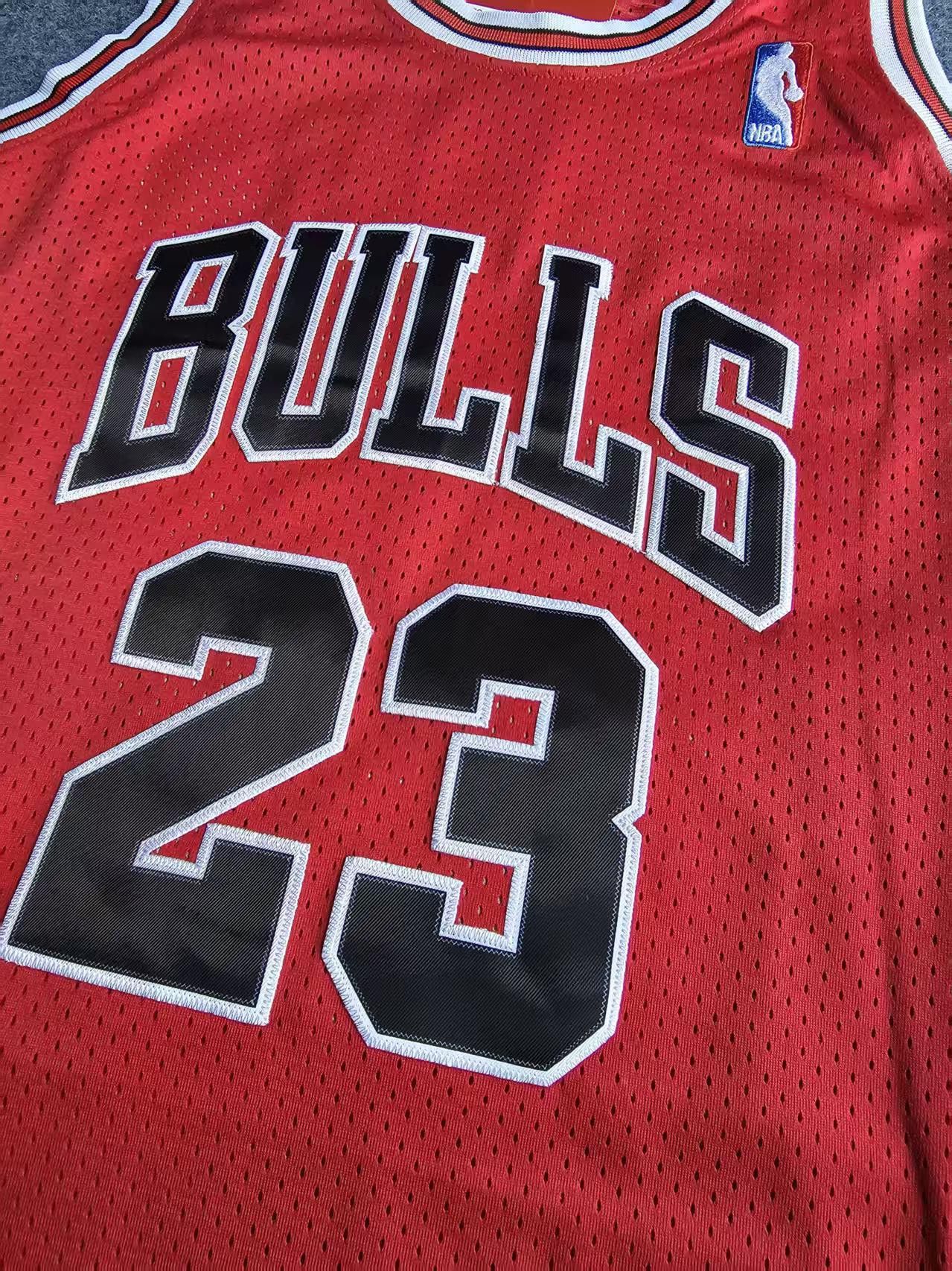 1997 98 Chicago Bulls 23 Michael Jordan Jersey