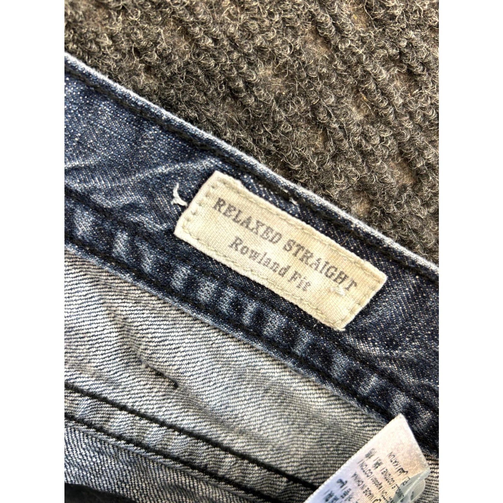 Guess VINTAGE GUESS Jeans Relaxed Straight Rowland Fit 40 x 32 Blue Denim 5-Pocket Distressed Baggy Hip Hop 90s Mens Jeans Size US 40 / EU 56 - 4 Thumbnail