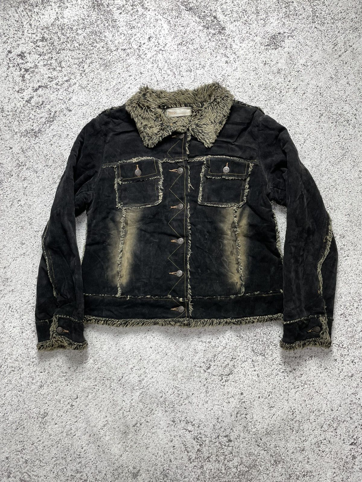 Japanese Brand 2000s IOIIOI - avant garde goth cropped faux fur jacket y2k Size M / US 6-8 / IT 42-44 - 1 Thumbnail