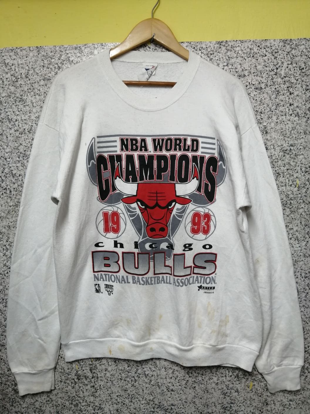 RARE vintage Chicago Bulls sweater size buy L