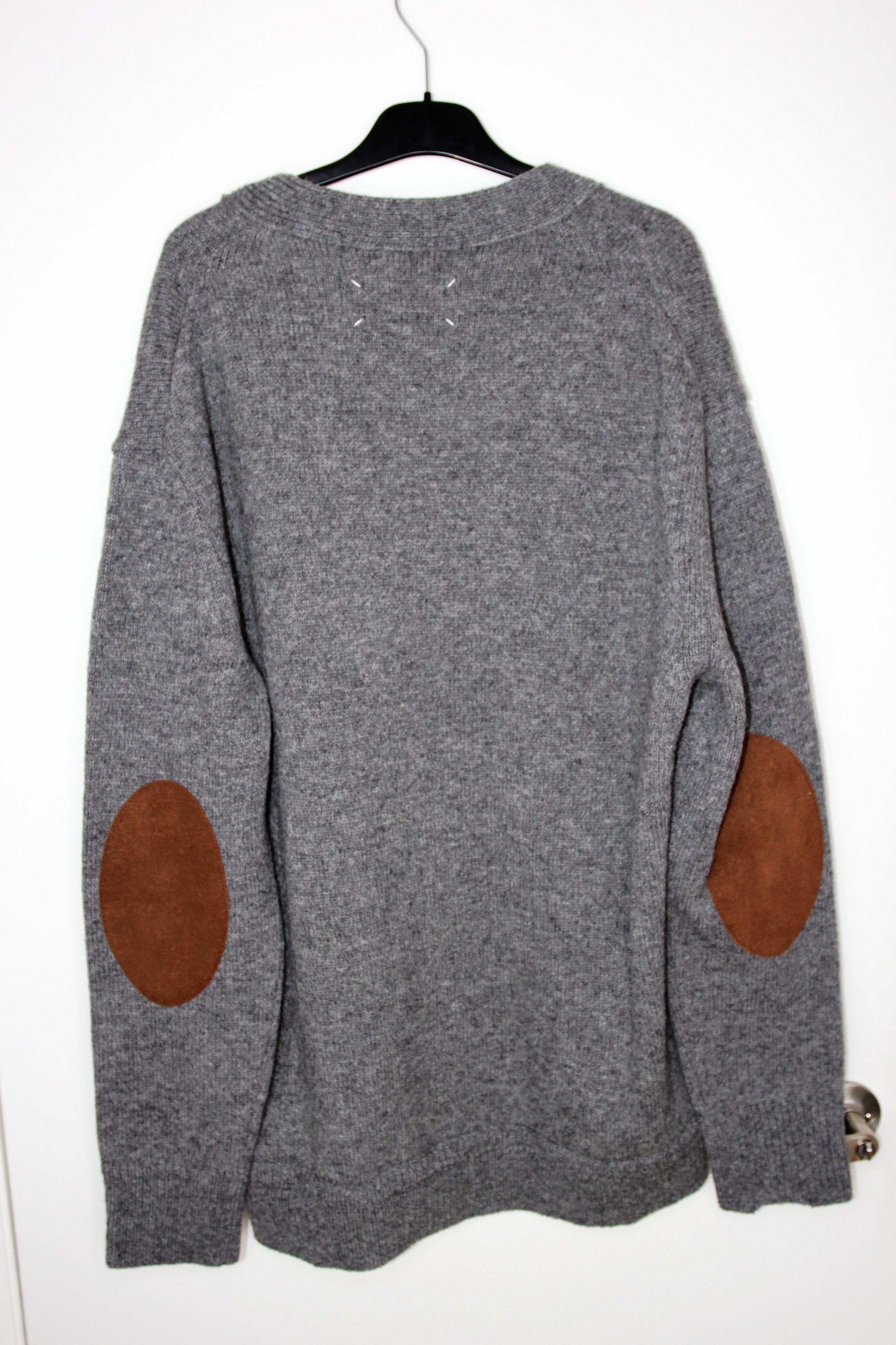 Maison Margiela BNWT AW24 MAISON MARGIELA V NECK ELBOW PATCH CARDIGAN XL Size US XL / EU 56 / 4 - 3 Thumbnail