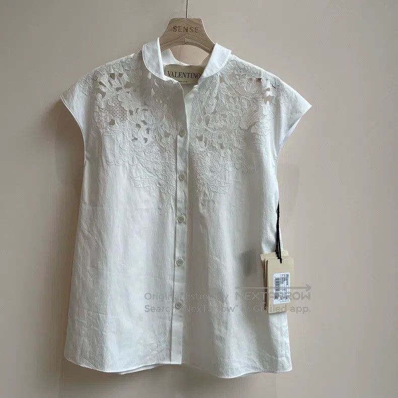 Valentino Valentino Polin openwork lace sleeveless shirt Size XS / US 0-2 / IT 36-38 - 1 Thumbnail