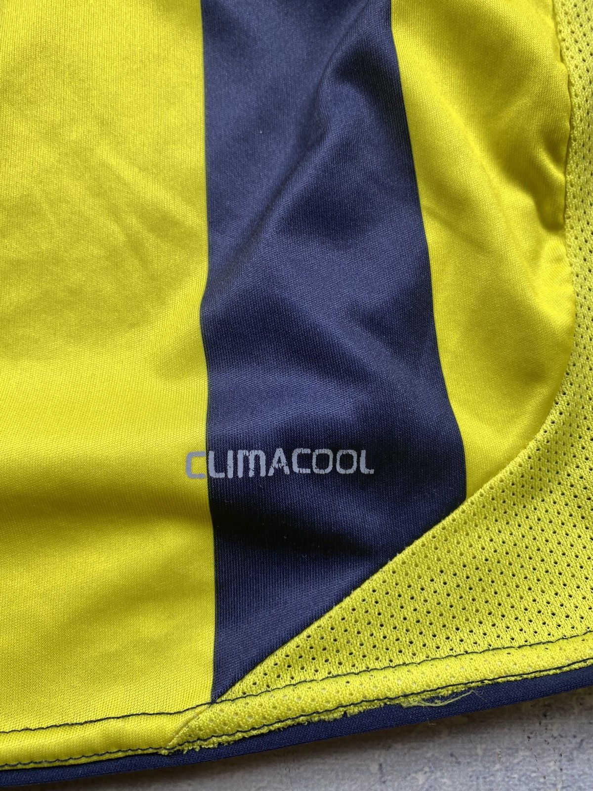 Adidas Vintage football jersey Fenerbahce 2008/09 Adidas Avea Size US XL / EU 56 / 4 - 5 Thumbnail
