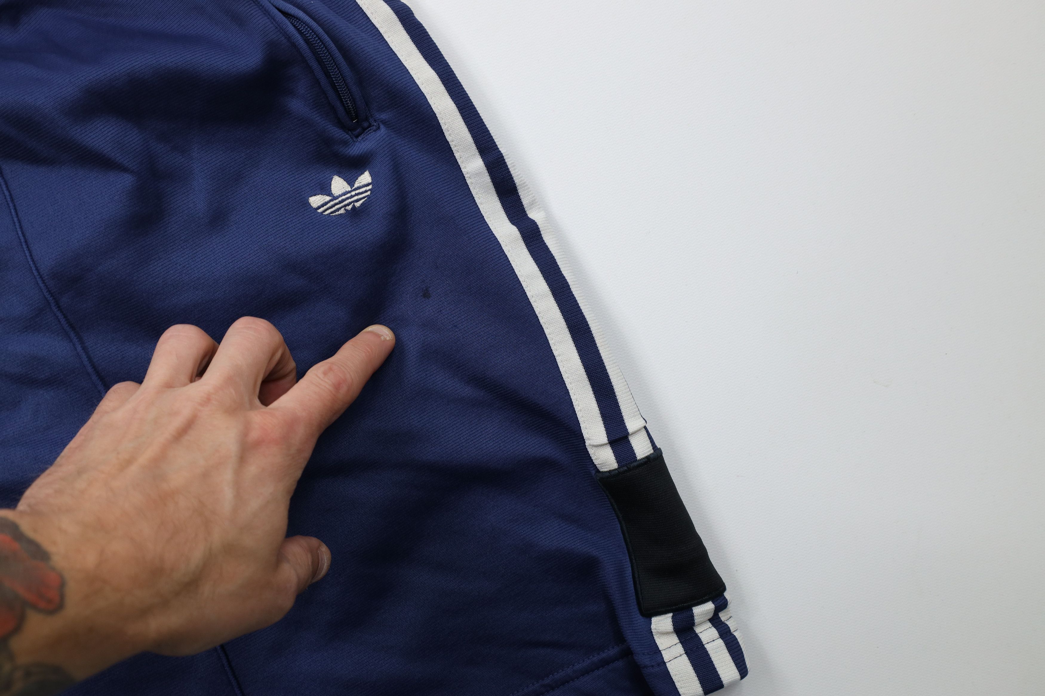 Adidas Vintage Adidas Trefoil Logo Striped Above Knee Shorts Blue Size US 36 / EU 52 - 6 Thumbnail