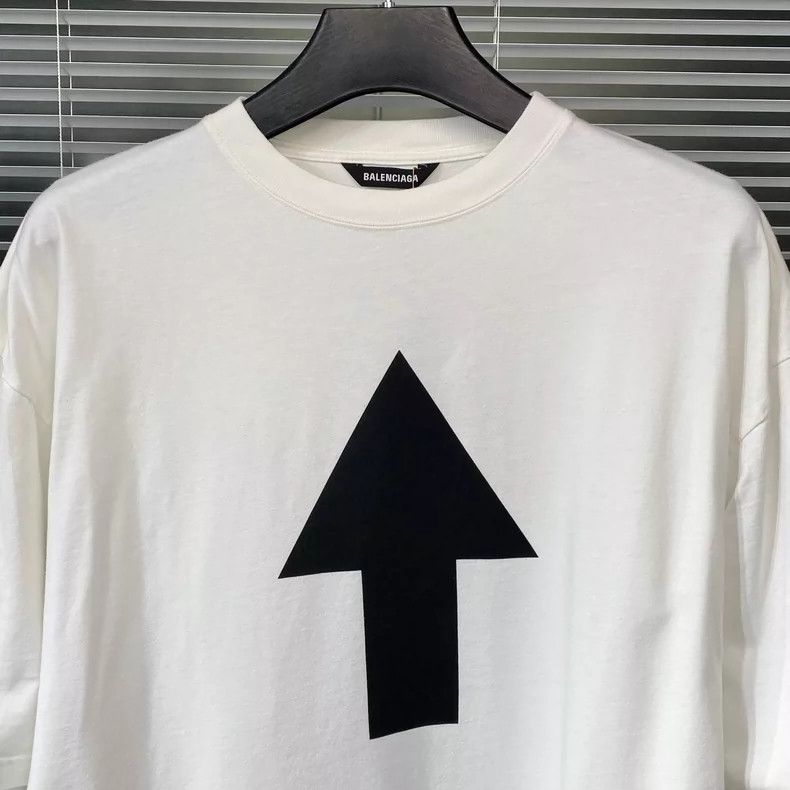 Balenciaga Balenciaga Short Sleeve T-Shirt with Arrow and WiFi Signal Size US XS / EU 42 / 0 - 3 Thumbnail