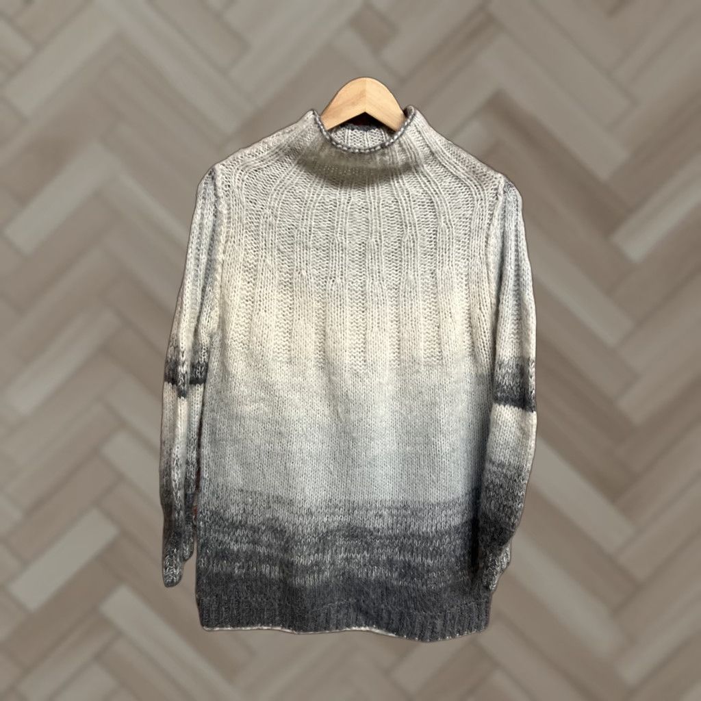 Anthropologie VINTAGE Anthropologie Perri Ombre Stripe Gray Sweater XS Womens Size XS / US 0-2 / IT 36-38 - 1 Thumbnail