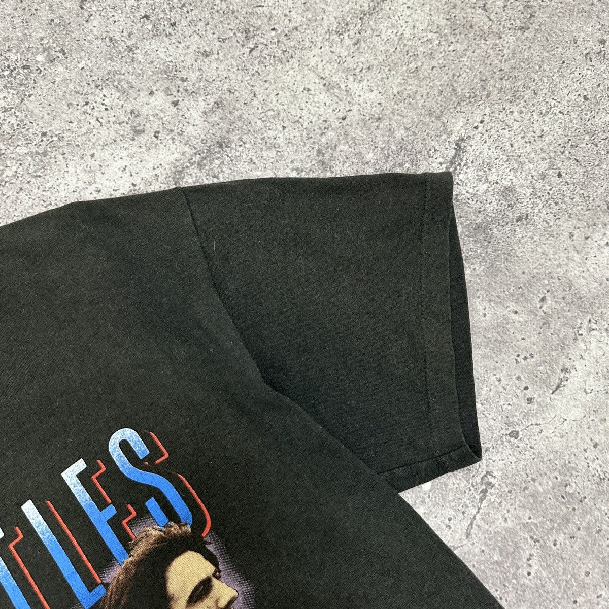 Band Tees Vintage 90s The Beatles 1991 Winterland tee rock y2k hype og Size US L / EU 52-54 / 3 - 9 Thumbnail