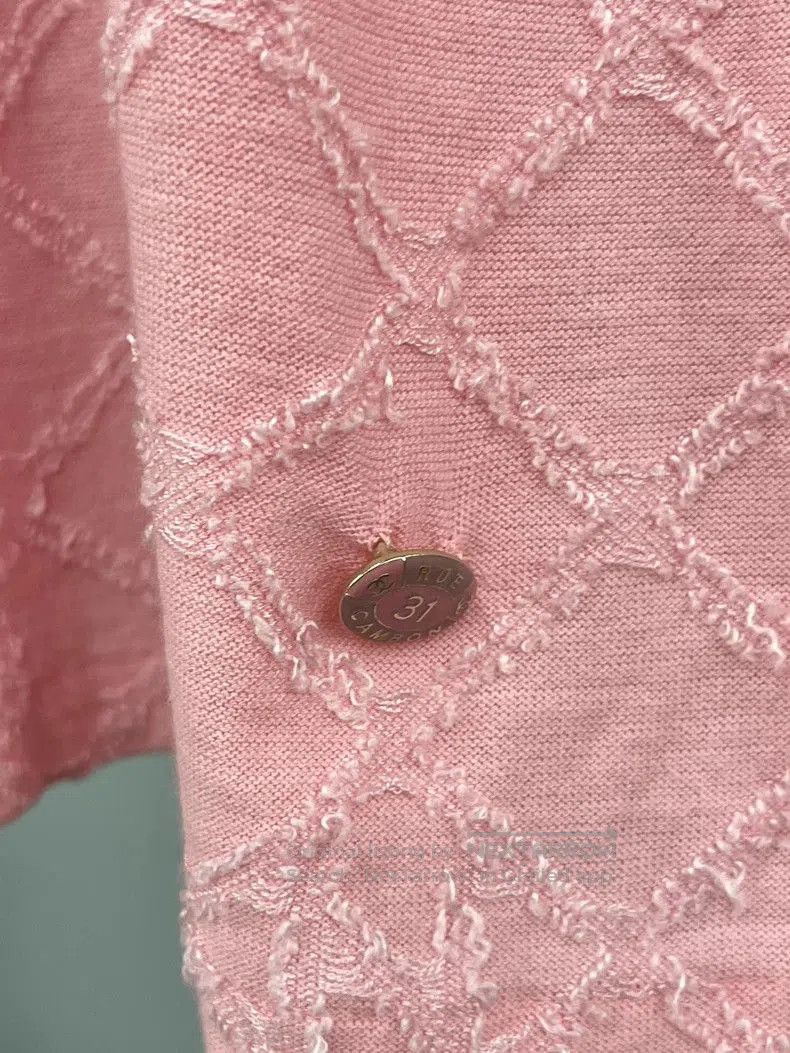 Chanel Chanel Pink Quilted Short Sleeve T. Size US XS / EU 42 / 0 - 2 Thumbnail